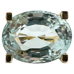 18k Yellow Gold 8.2 Carat Fancy Cut Natural Aquamarine Solitaire Ring