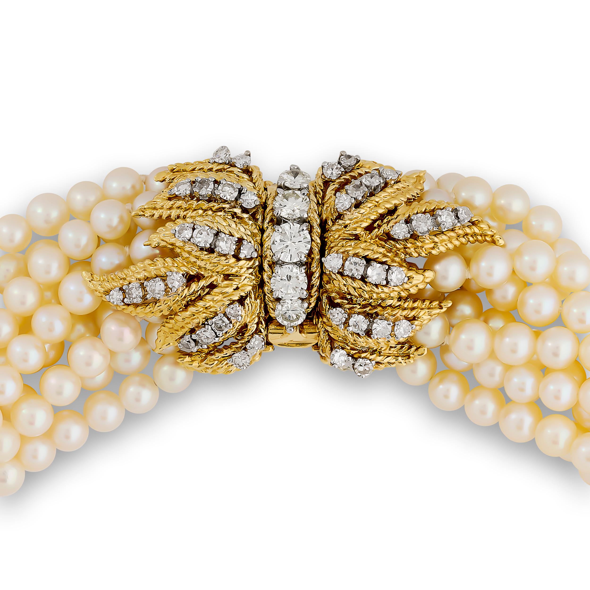 Collar de perlas de 9 vueltas en oro amarillo de 18 quilates con cierre de diamantes Corte redondo en venta