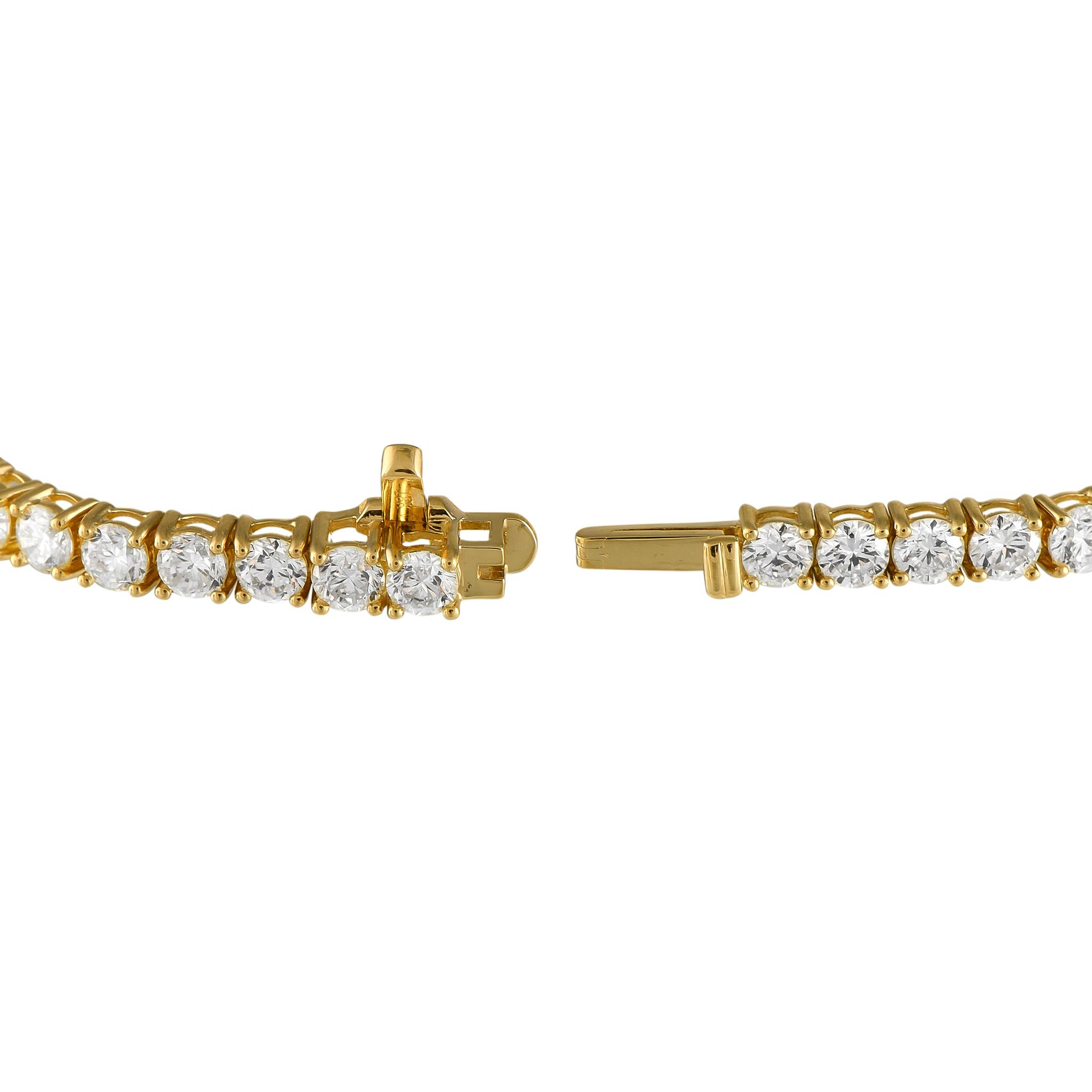 Round Cut 18K Yellow Gold 9.08ct Diamond Tennis Bracelet For Sale