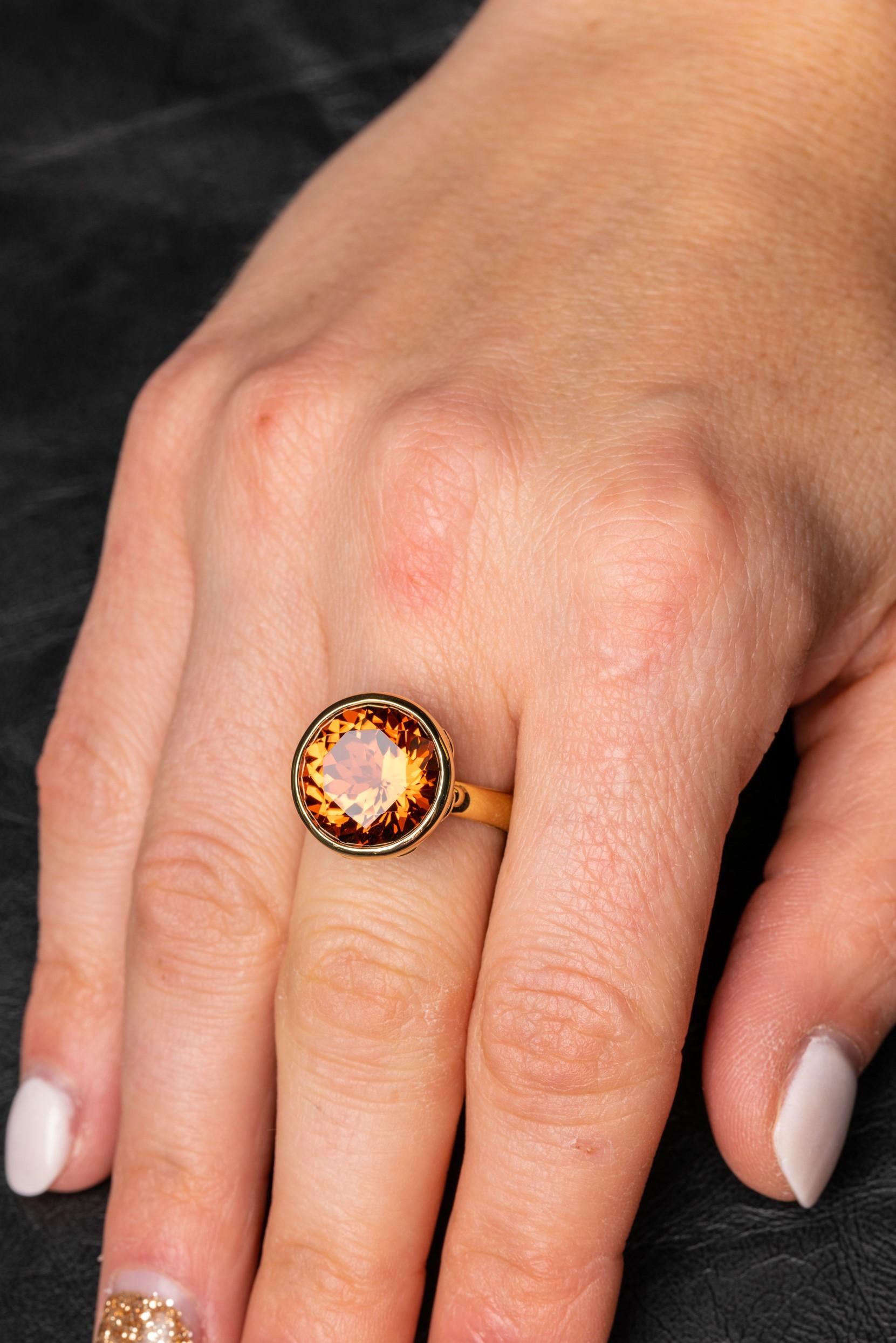 18 Karat Yellow Gold 9.74 Carat Pink and Orange Tourmaline Ring In New Condition In Greenville, SC