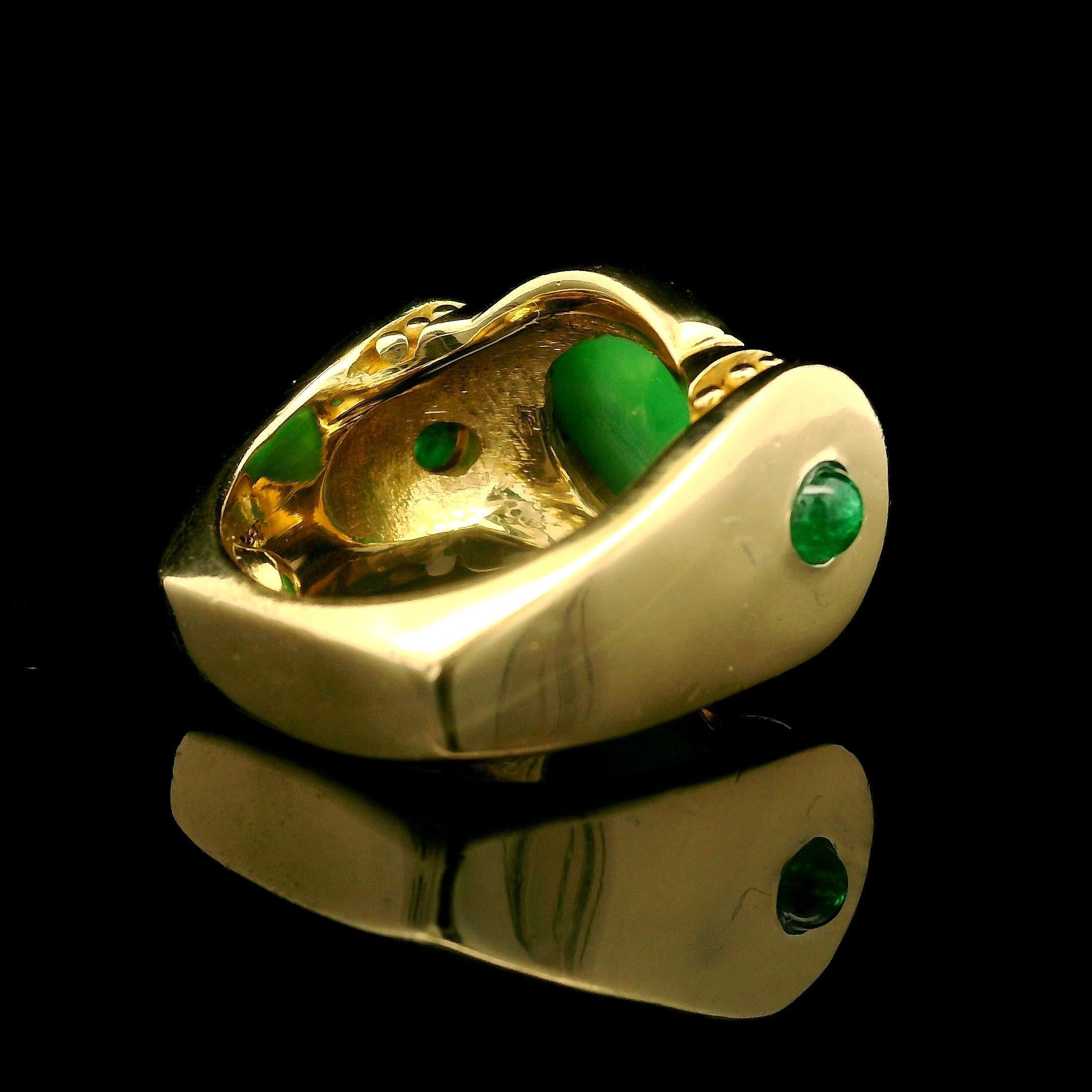 18k Gelbgold 9,7mm Runde Cabochon Cut Lünette Set Jade & Smaragd Band Ring im Angebot 12