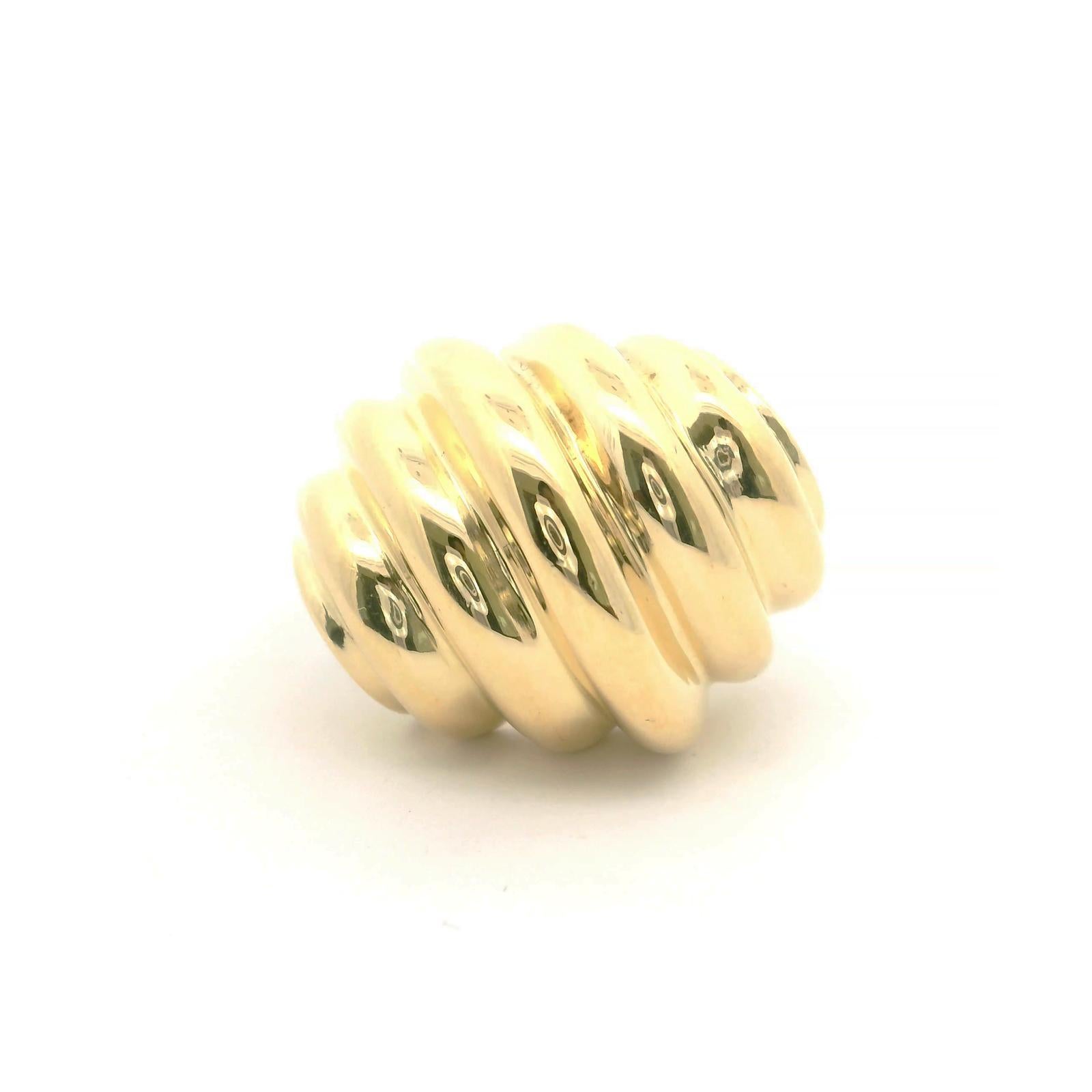 Condition:  Excellent Condition, Professionally Cleaned and Polished
Metal:  18k Gold (Marked, and Professionally Tested)
Weight:  9.8g
Width:  18mm at front, 3mm at back
Size:  7
Markings:  