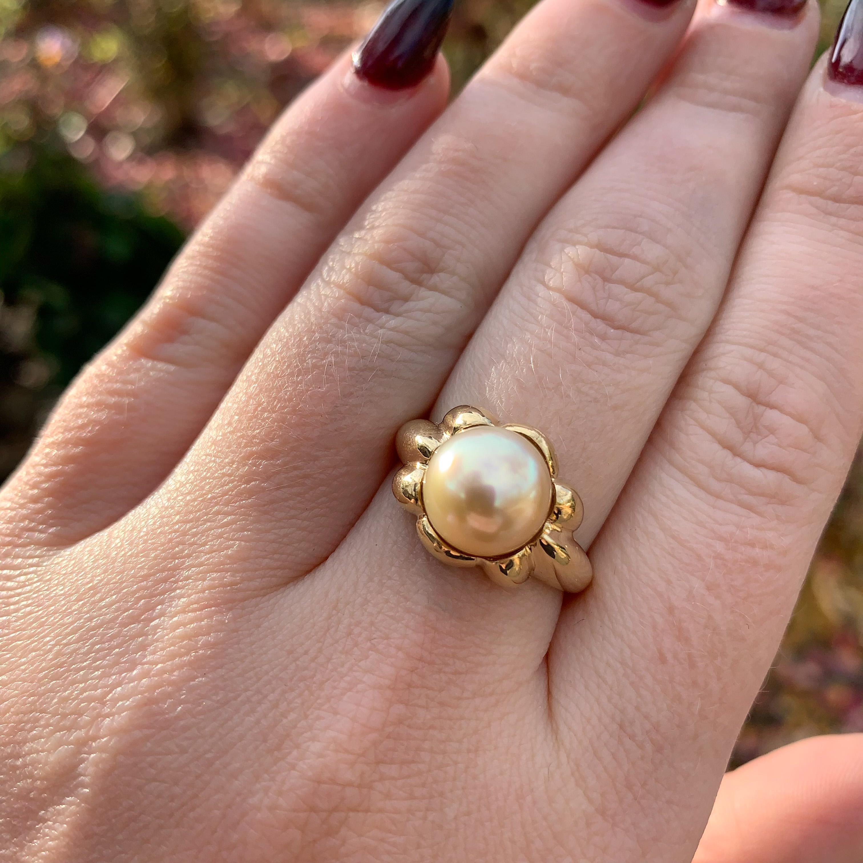 18K yellow gold 9.8mm light golden South Seas Pearl Ring For Sale 2