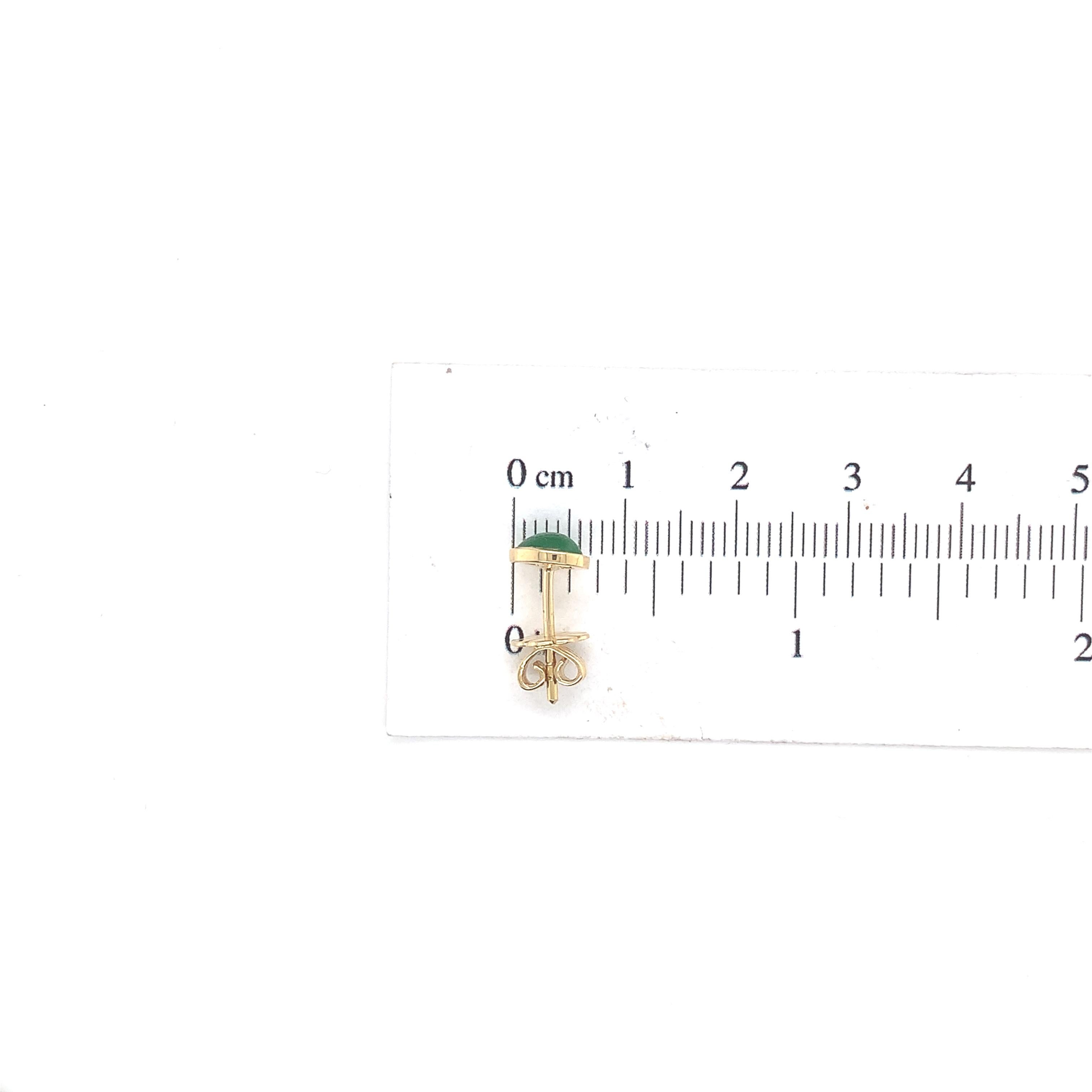18K Yellow Gold A Grade Jadeite Jade Stud Earrings Bezel Set In New Condition For Sale In Big Bend, WI