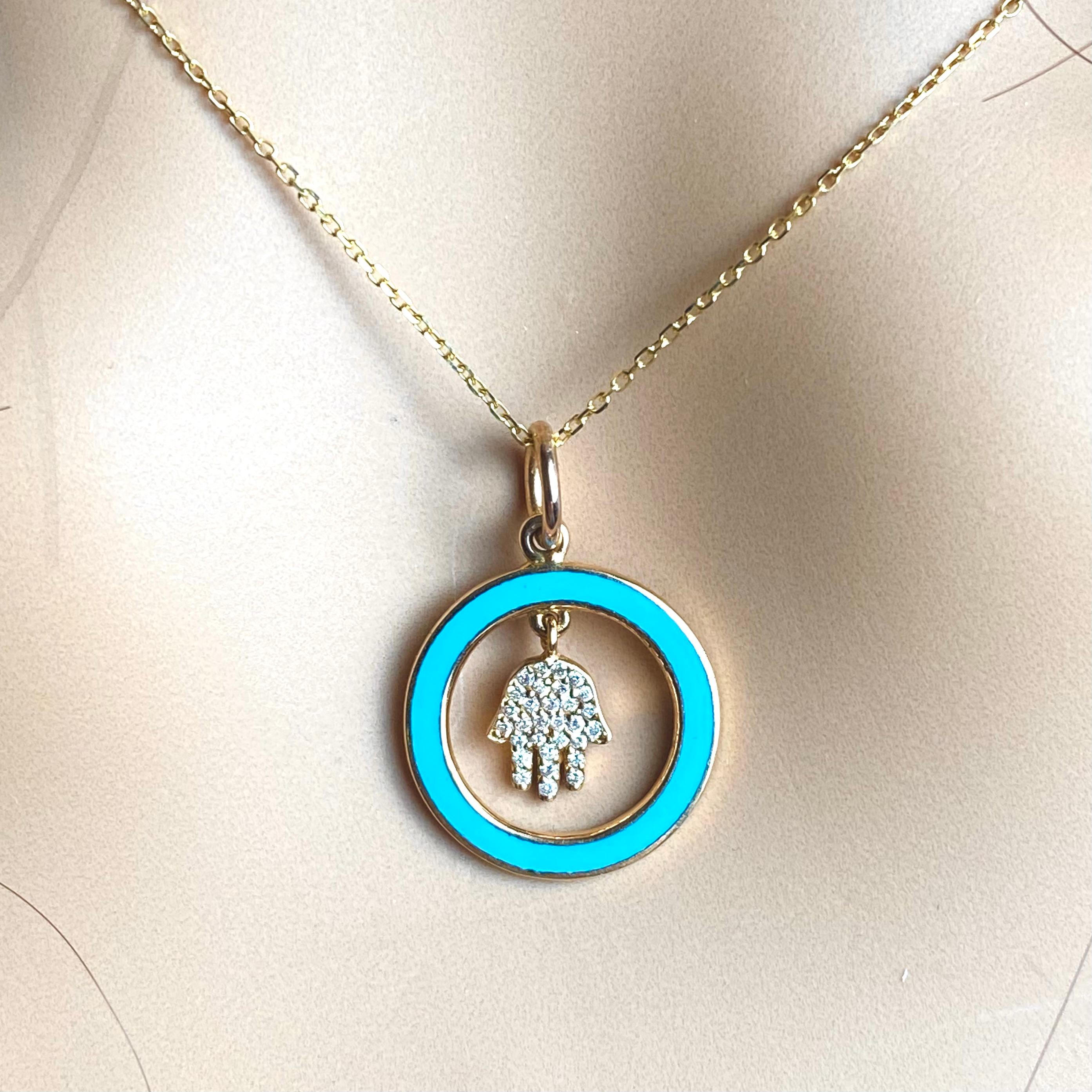 Moderno Aaron Basha, in oro giallo 18 carati, ciondolo Charm Hamsa con diamanti e smalto d'epoca in vendita