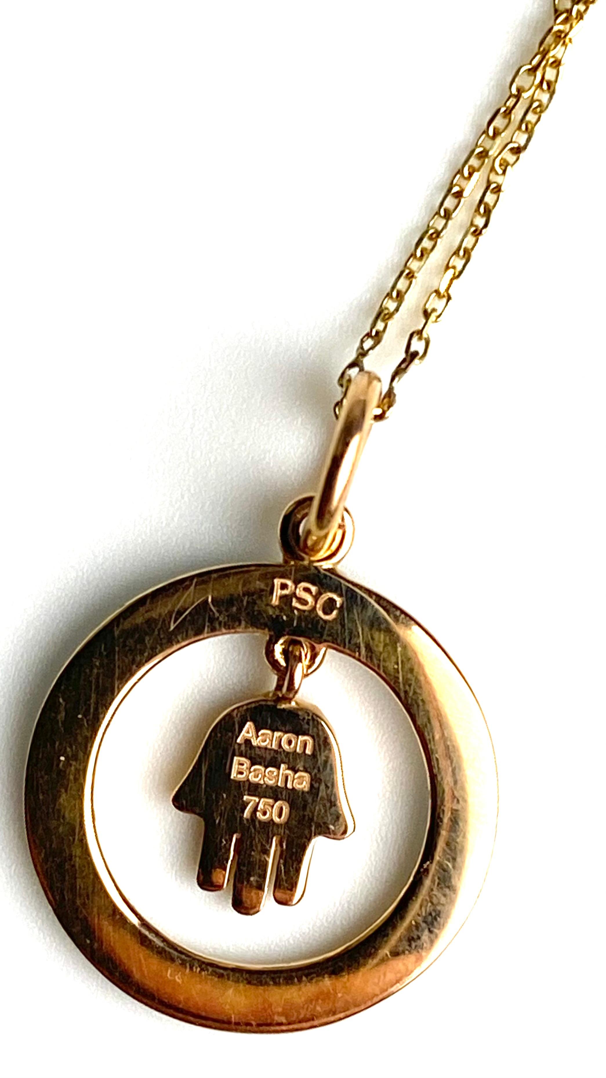 Aaron Basha, in oro giallo 18 carati, ciondolo Charm Hamsa con diamanti e smalto d'epoca In condizioni buone in vendita a New York, NY