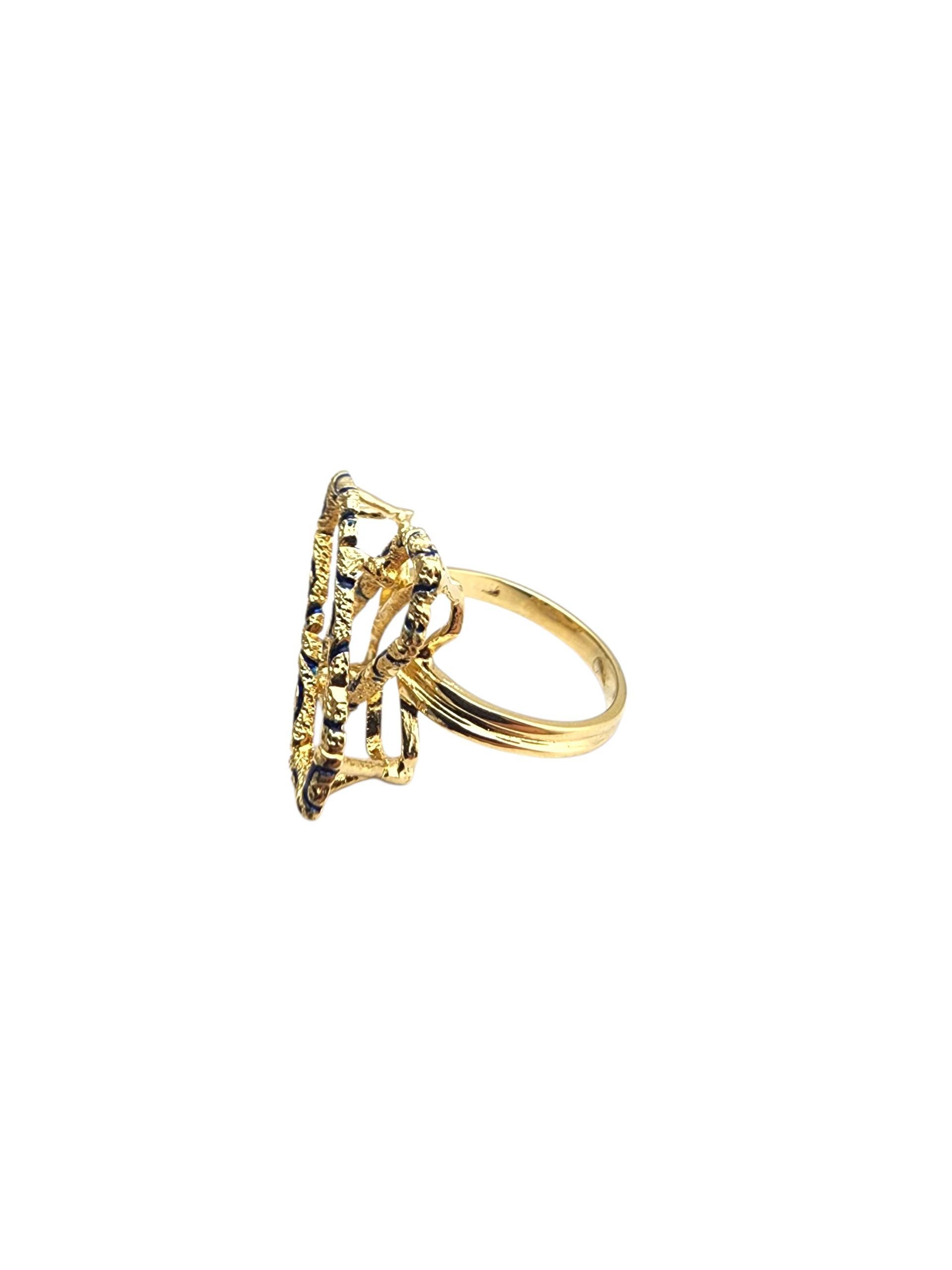 18K Yellow Gold Abstract Blue Enamel X Ring #22286 In Good Condition For Sale In Washington Depot, CT