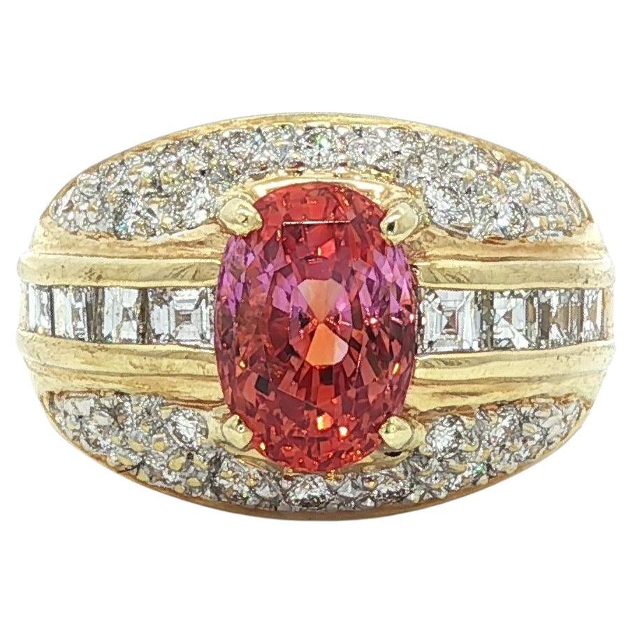 Anello in oro giallo 18 carati AGL con zaffiro di Ceylon rosa arancio da 3,56 ct.