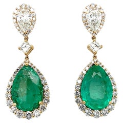AGL Certified Colombian Emeralds and GIA Diamond Dangle Earrings 18k Yellow Gold