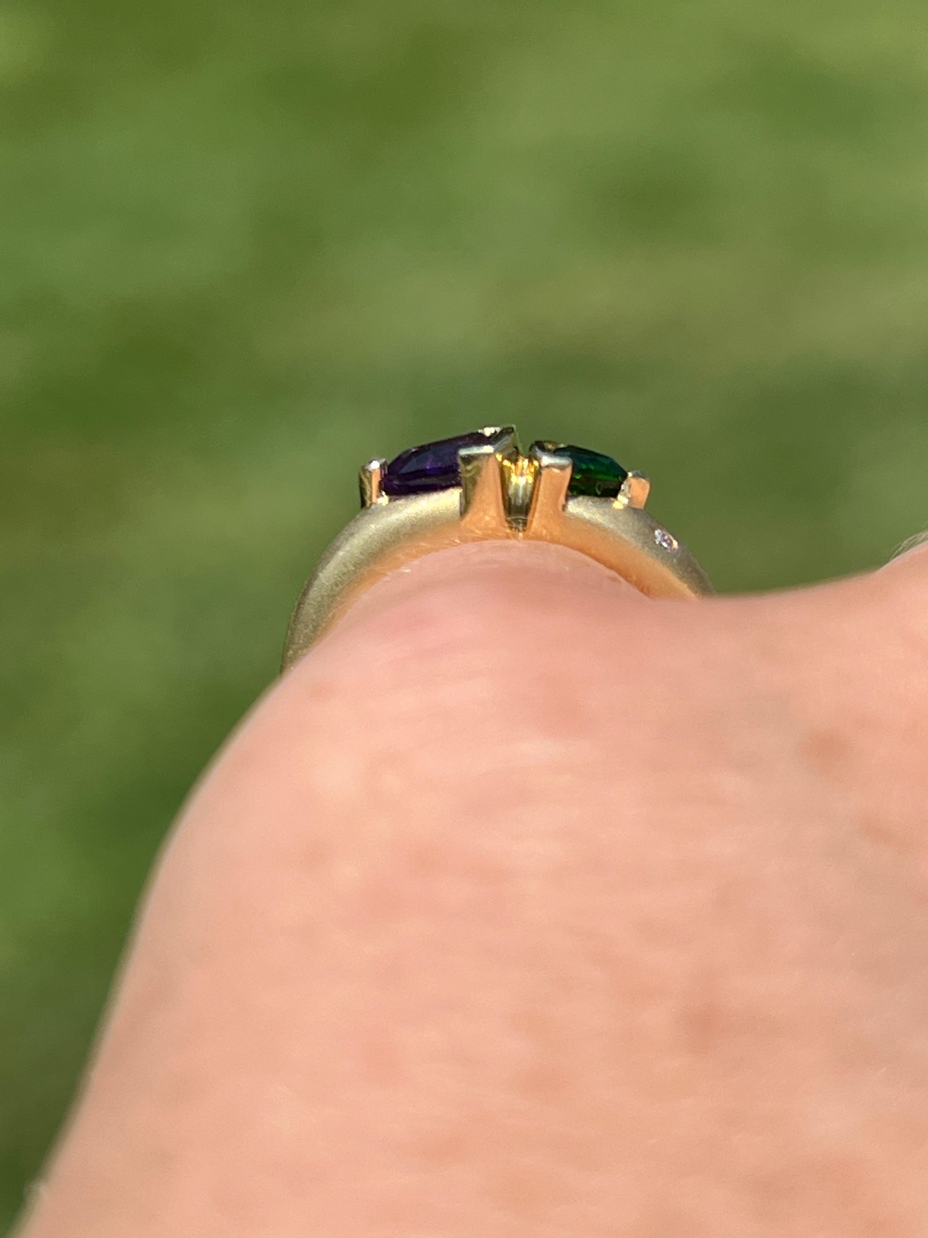 18 Karat Gelbgold Amethyst, Chromdiopsid und Diamantring im Zustand „Gut“ in Towson, MD