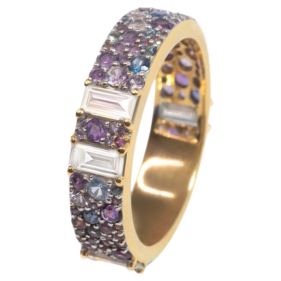 Bandring aus 18 Karat Gelbgold, Amethyst, lila Saphir und Diamant