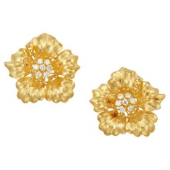 Boucles d'oreilles fleur en or jaune 18 carats et diamants de 0,95 carat