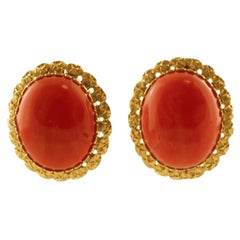 Vintage 18 Karat Yellow Gold and Big Coral Stud Earrings