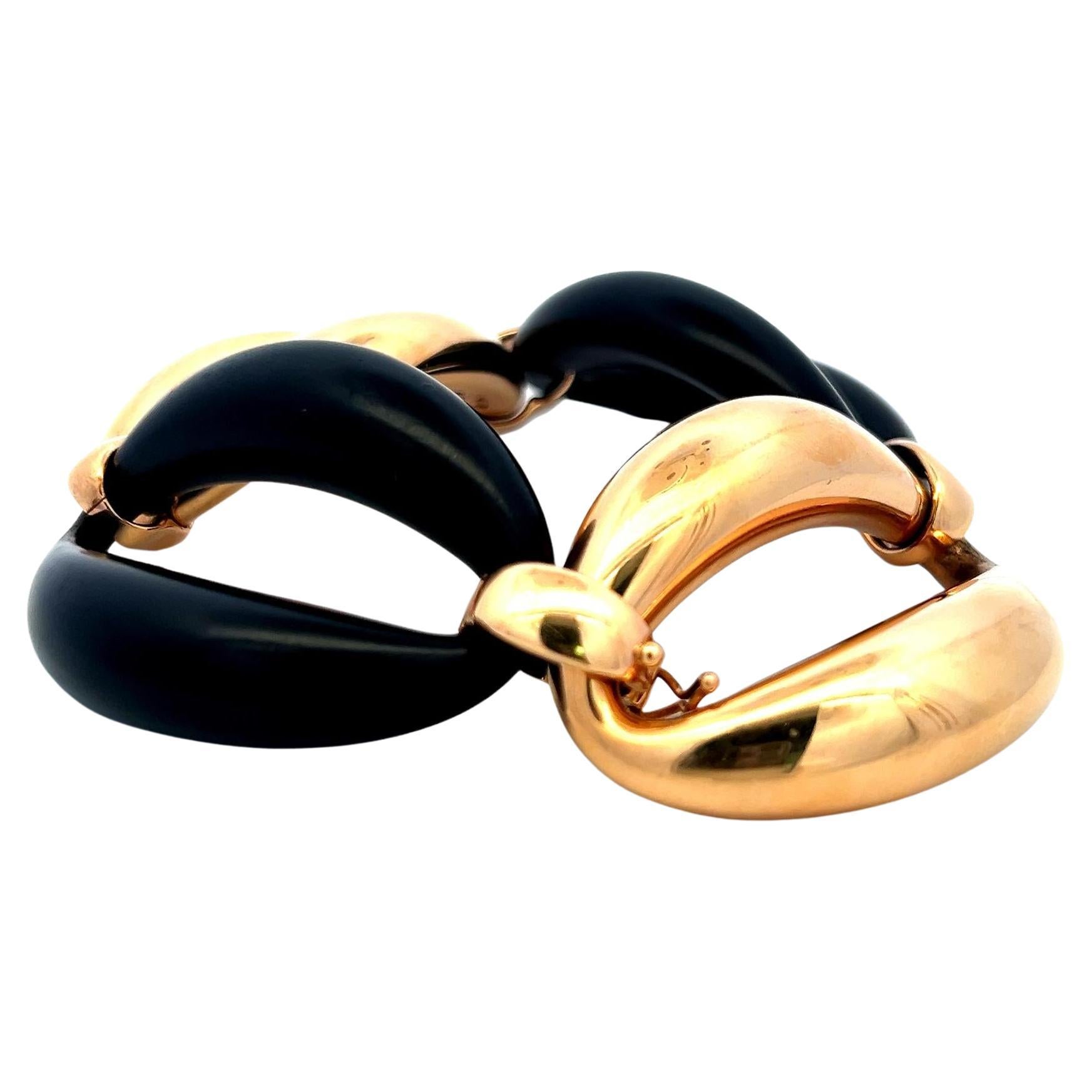 18K Yellow Gold and Black Onyx Vintage Link Bracelet – Bold Sculptural Design