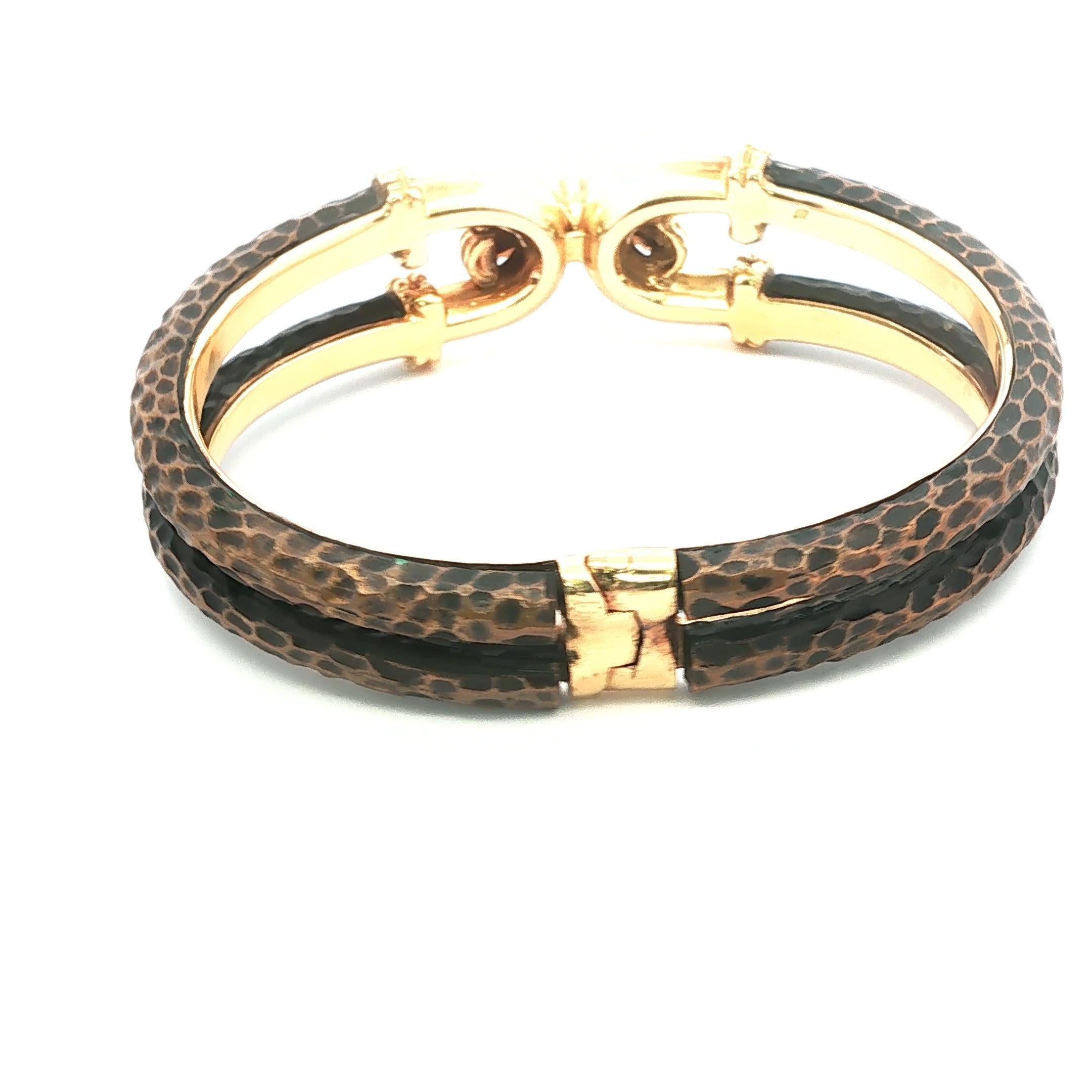 Pulsera de oro amarillo de 18 quilates y bronce, firmada Boucheron en Bueno estado para la venta en New York, NY
