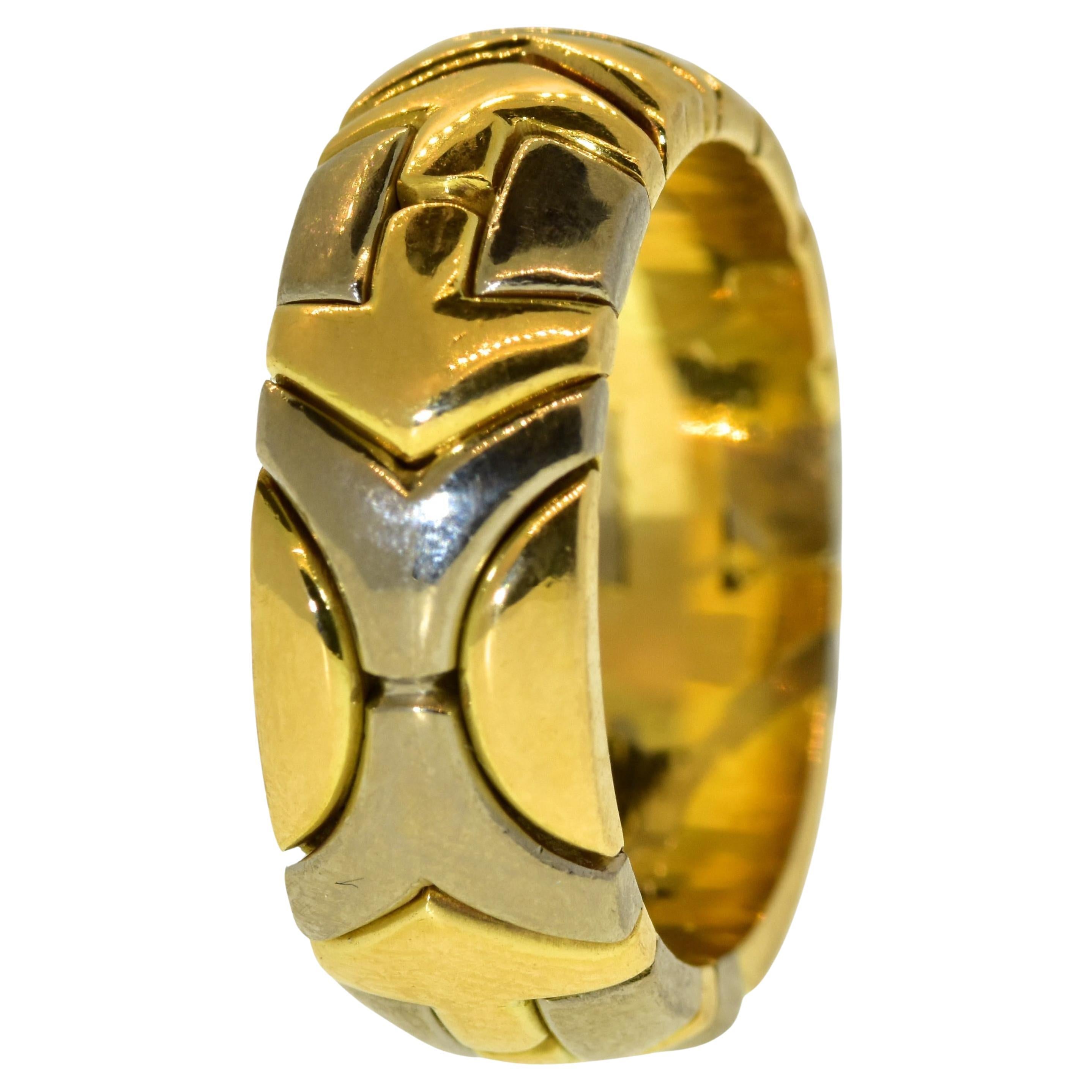 18K Yellow Gold and Darkened Steel Vintage Band Ring, Italy, c. 1990.