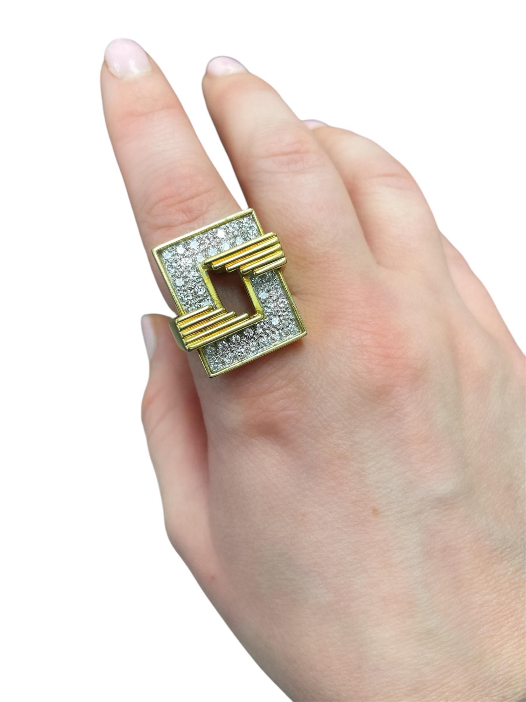 Bague cocktail en or jaune 18 carats et diamants Bon état - En vente à Chicago, IL