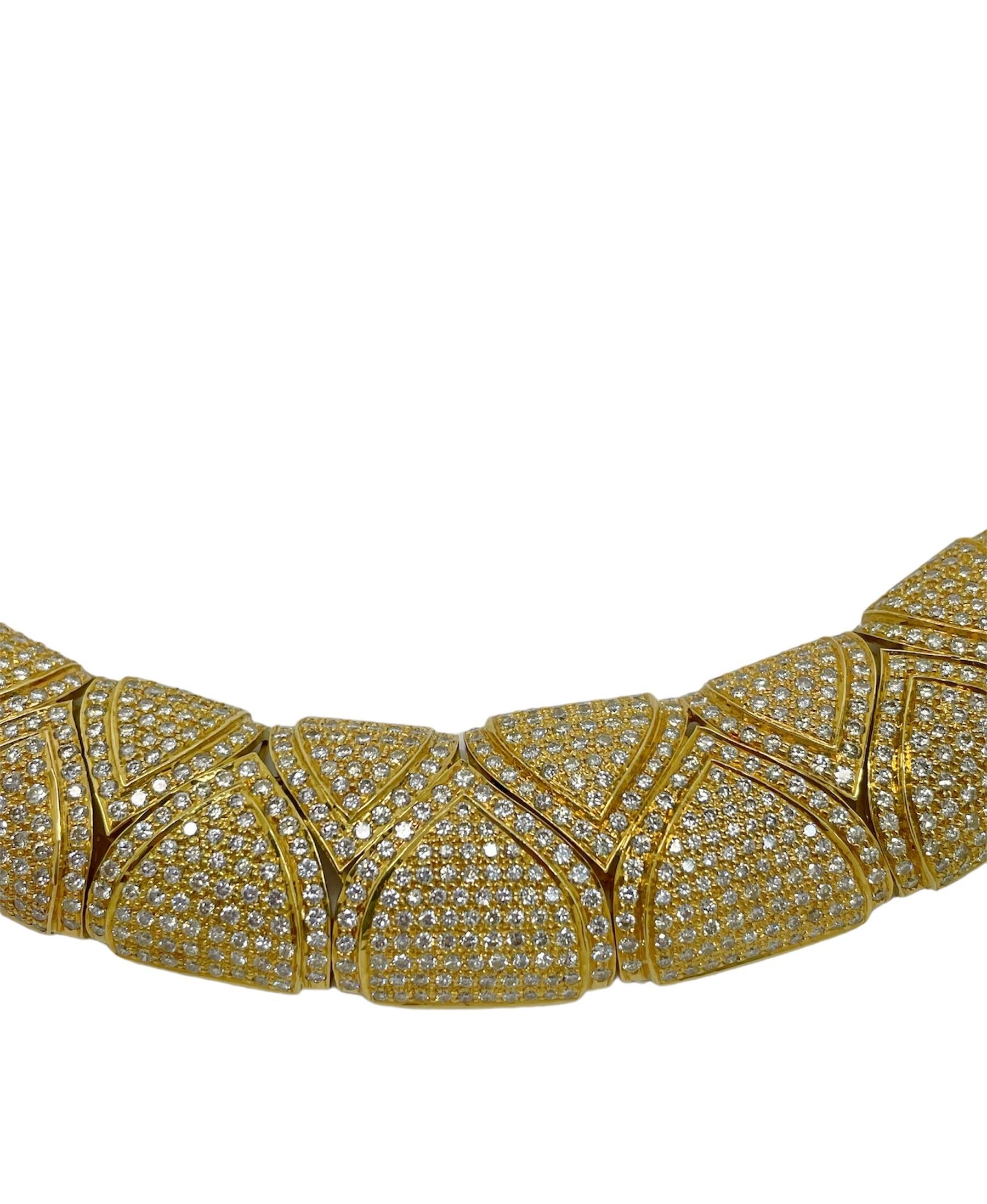 18K Yellow Gold and Diamond Collar Necklace In Good Condition For Sale In Chicago, IL