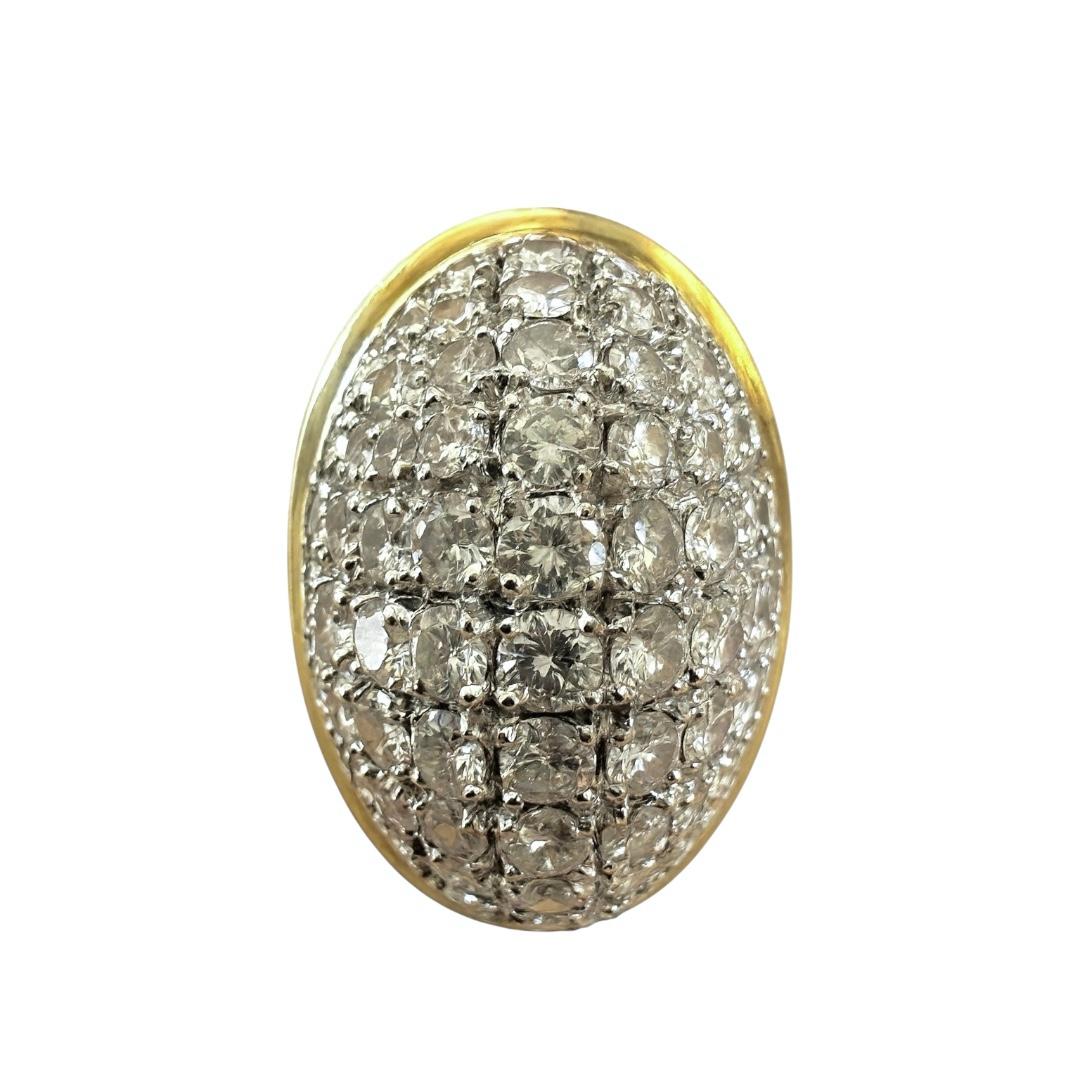 Bague cocktail bombée en or jaune 18K et diamants en vente 7