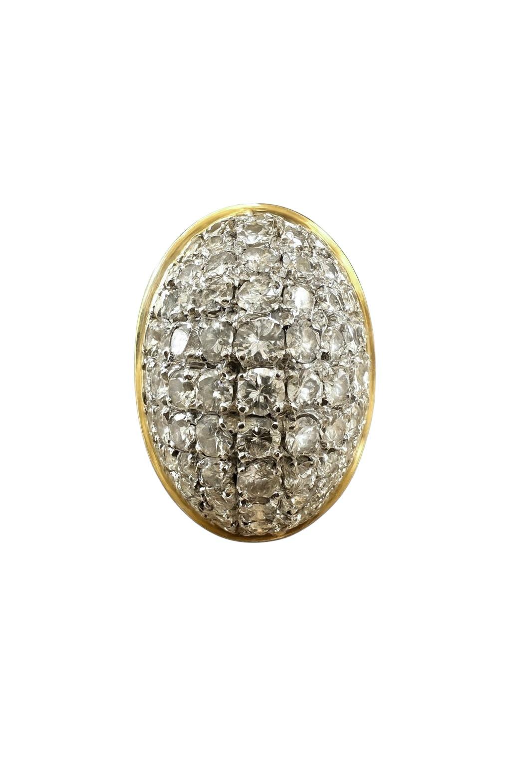 Bague cocktail bombée en or jaune 18K et diamants en vente 8