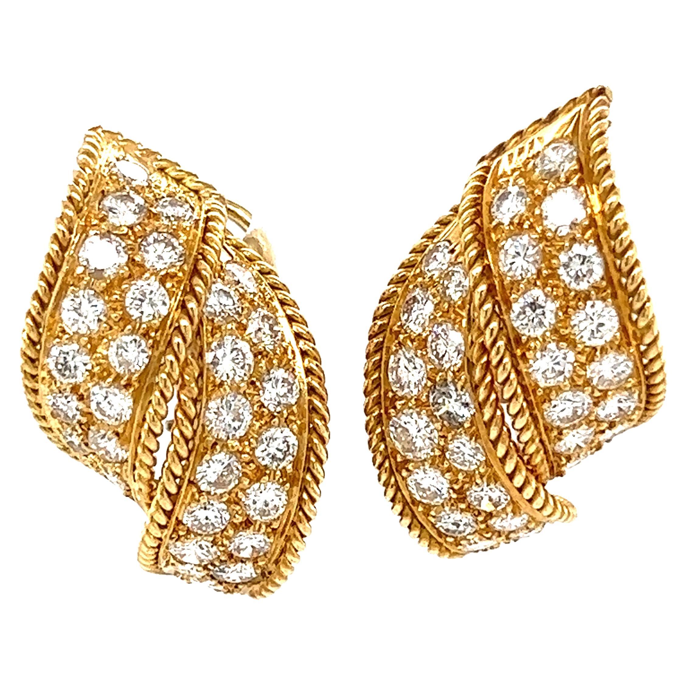 18k Yellow Gold Lapis and Diamond Scallop Clip Earrings at 1stDibs