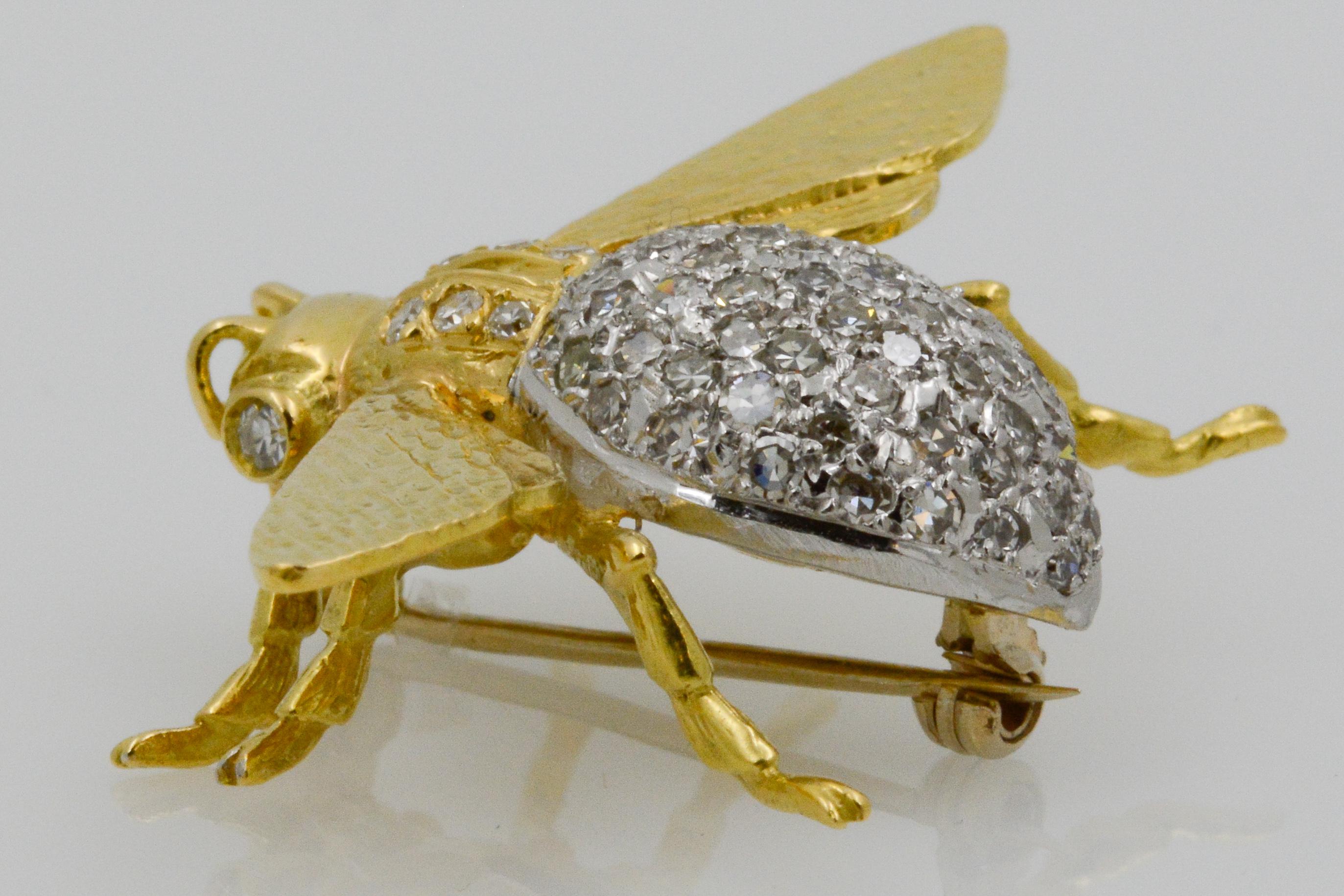 Modern 18 Karat Yellow Gold and Diamond Fly Pin