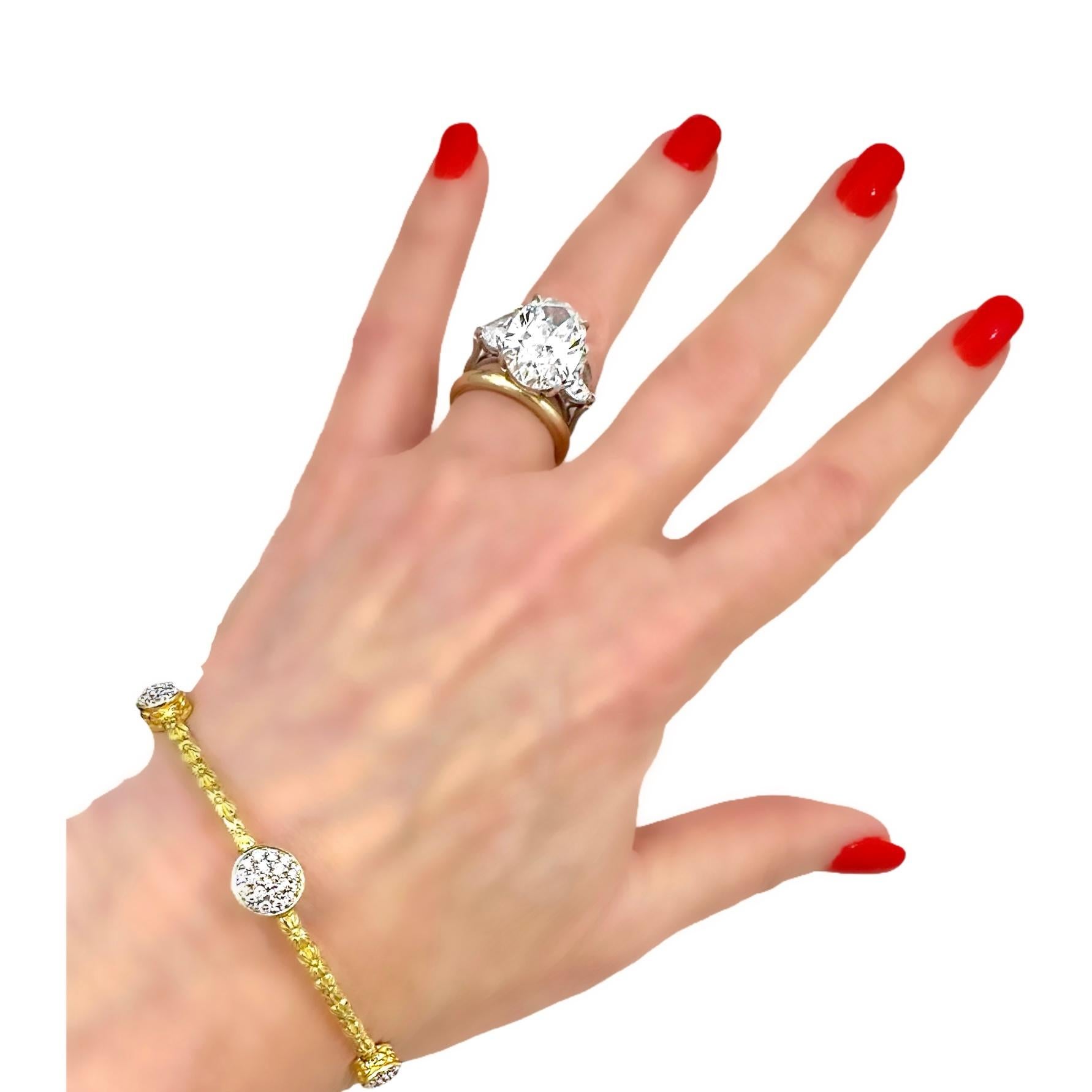 18K Yellow Gold and Diamond Foliate Bangle Bracelet by Stephen Dweck For Sale 3
