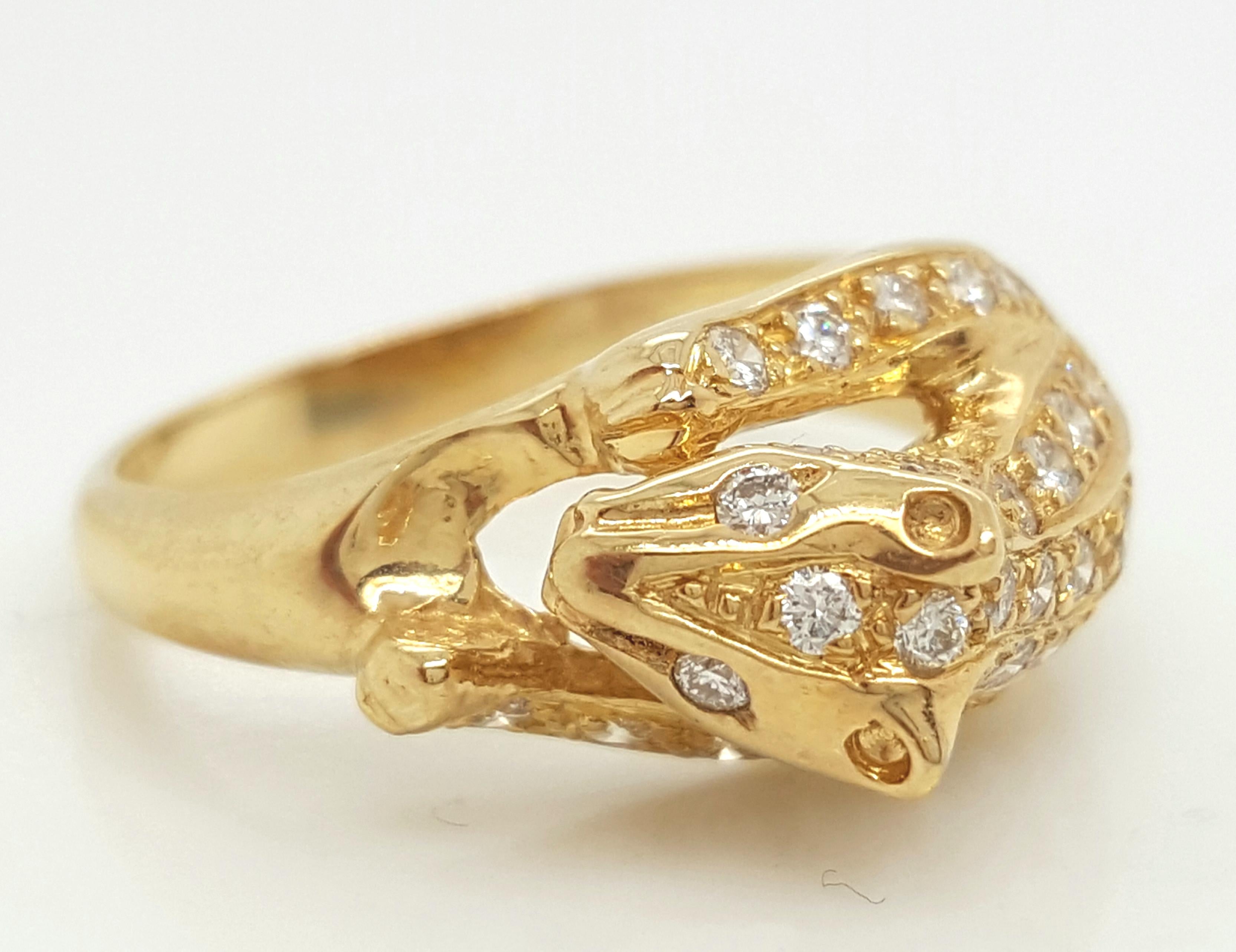 Round Cut 18 Karat Yellow Gold and Diamond Panther Ring For Sale