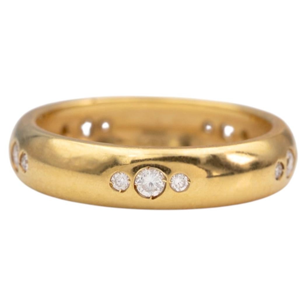 Alliance de mariage en or jaune 18 carats et diamants en vente