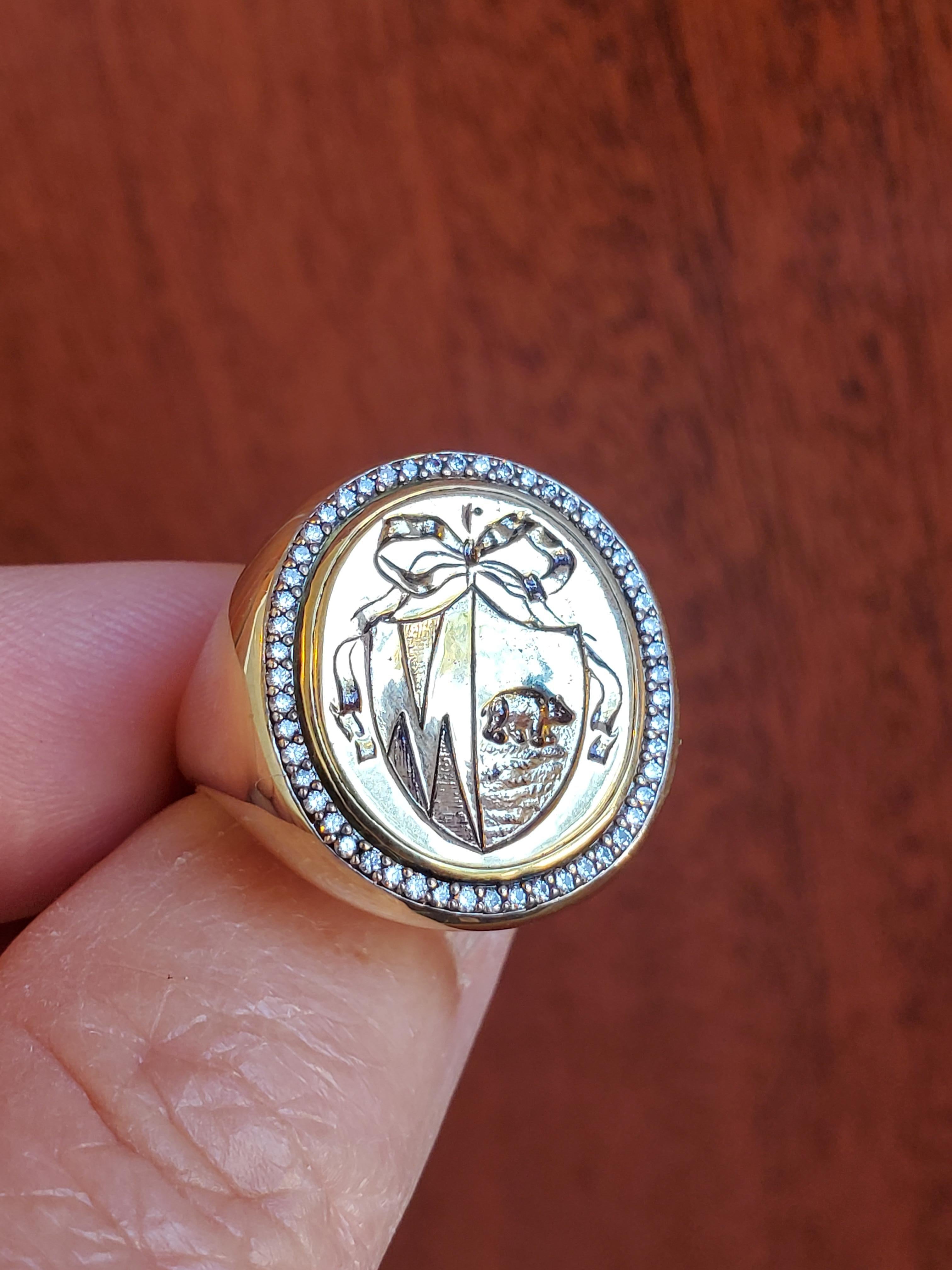 Anello con orsetto in oro giallo 18 carati e diamanti in vendita 2