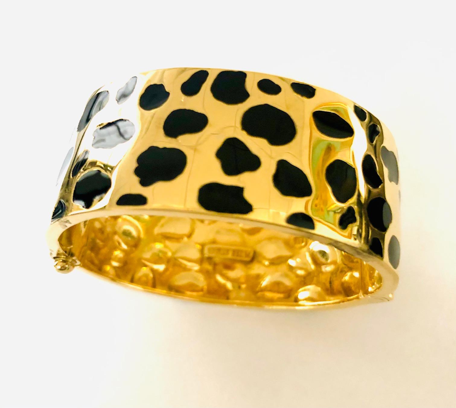 18 Karat Yellow Gold and Enamel 