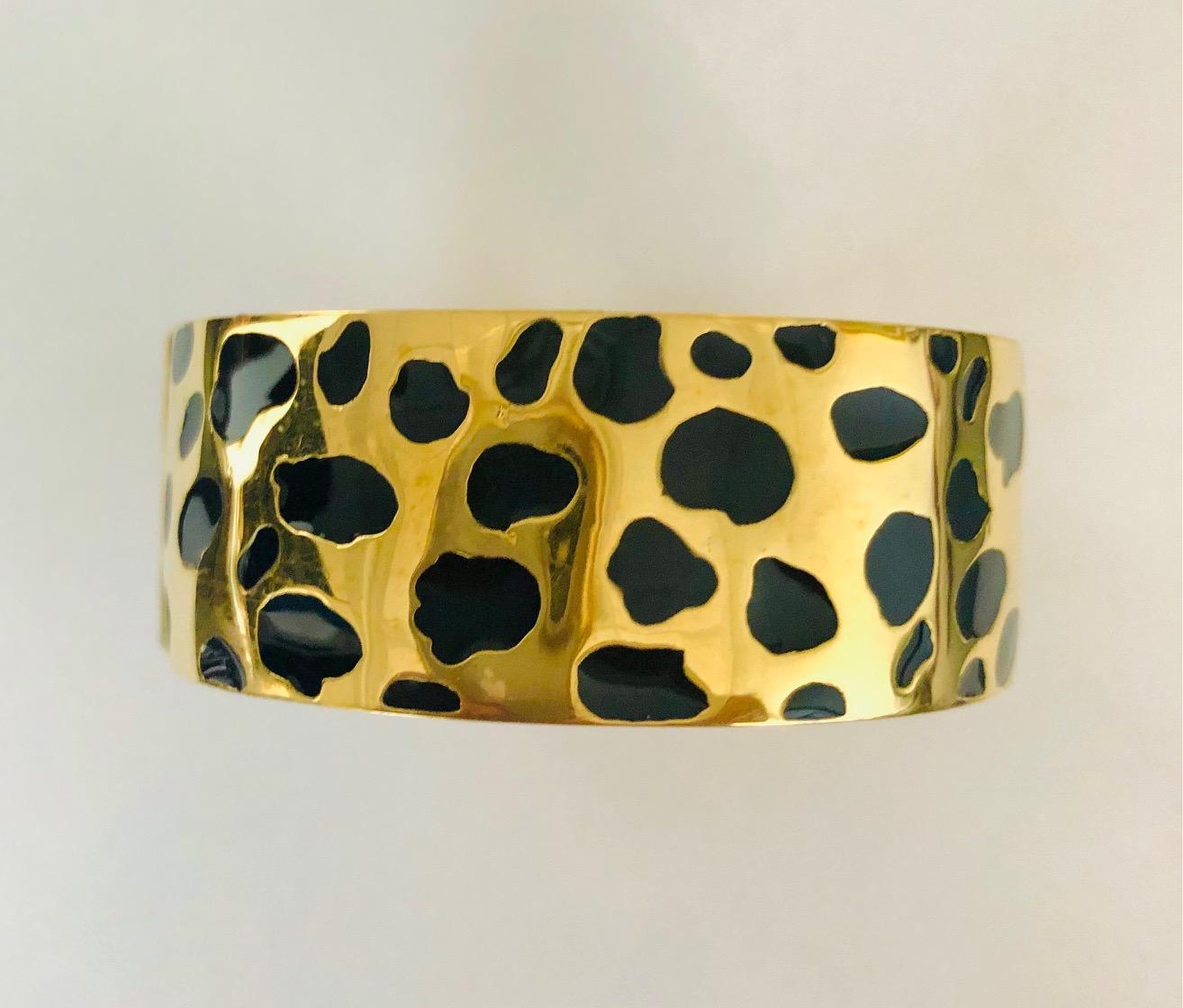 Women's 18 Karat Yellow Gold and Enamel 