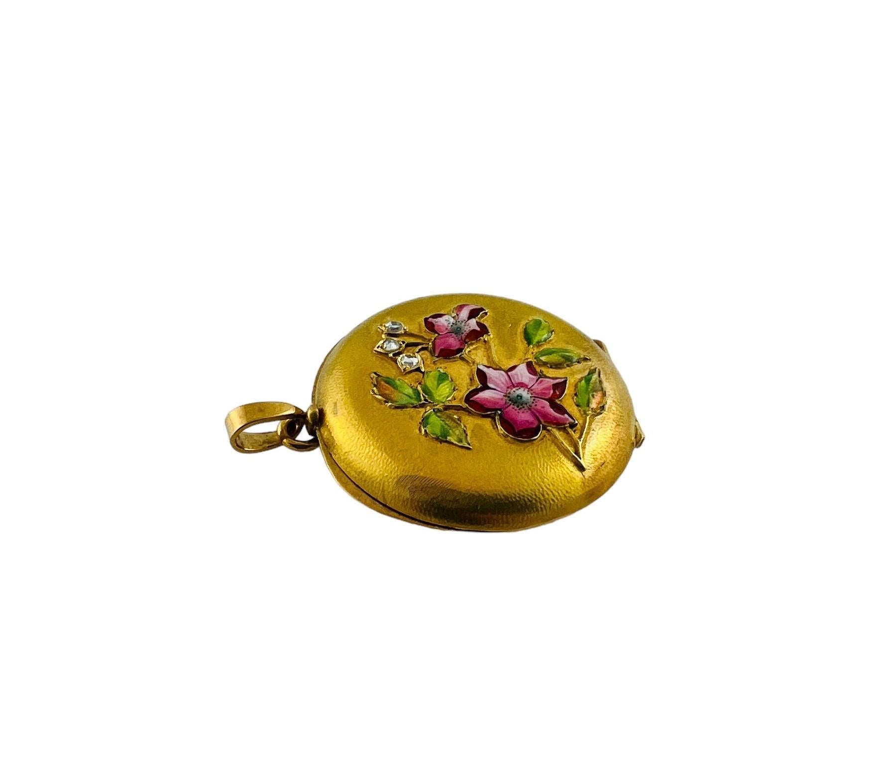 18K Yellow Gold and Enamel Round Locket with Floral Design #16549 For Sale 3