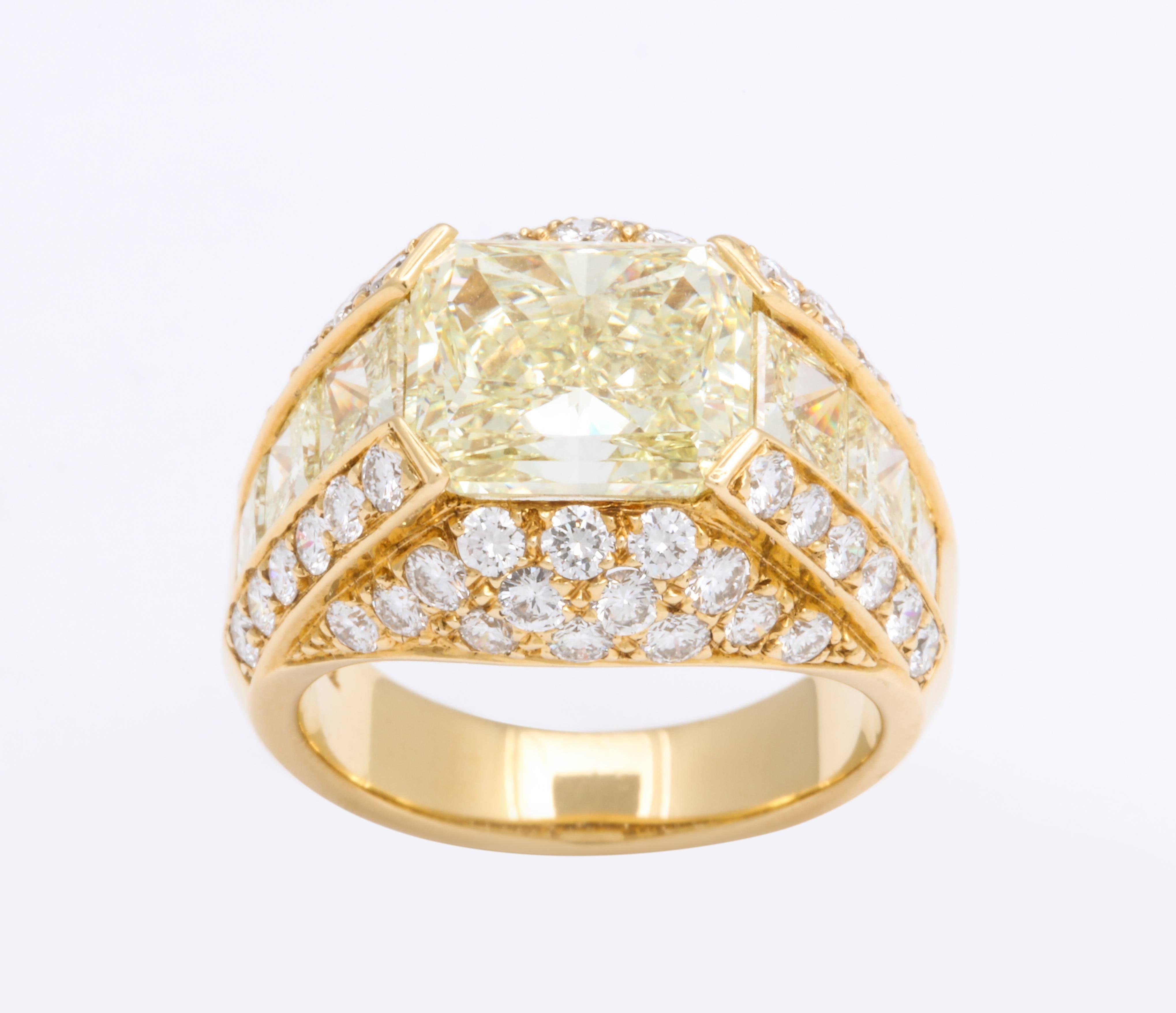 Radiant Cut 18 Karat Yellow Gold and Fancy Color Diamond Cocktail Ring For Sale