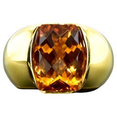 Bague grande et audacieuse en or jaune 18 carats et citrine Madeira de taille fantaisie, par Aqua