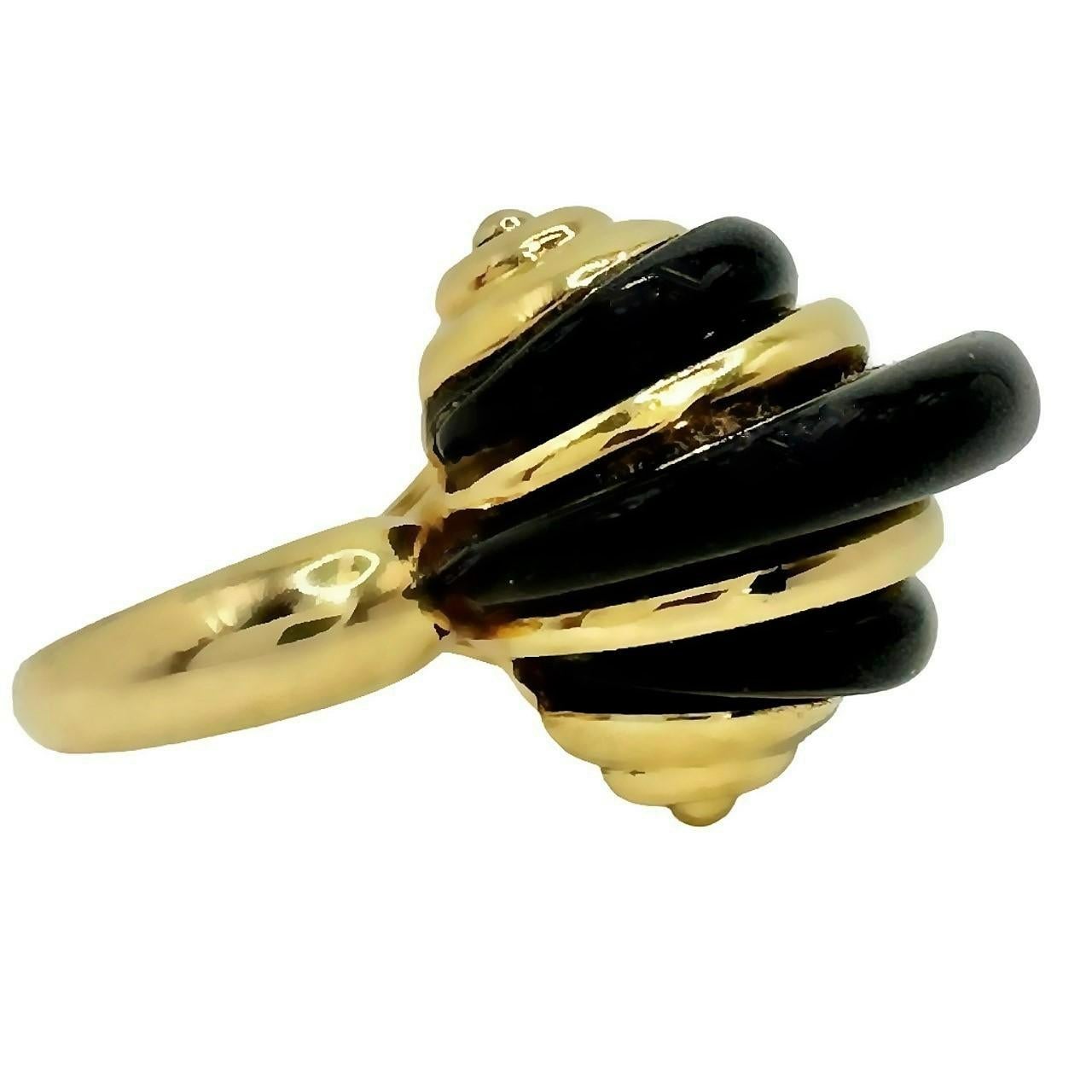18k Yellow Gold and Onyx Vintage American Modernist Ring 3