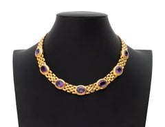 Halskette aus 18-karätigem Gelbgold mit ovalem Amethyst