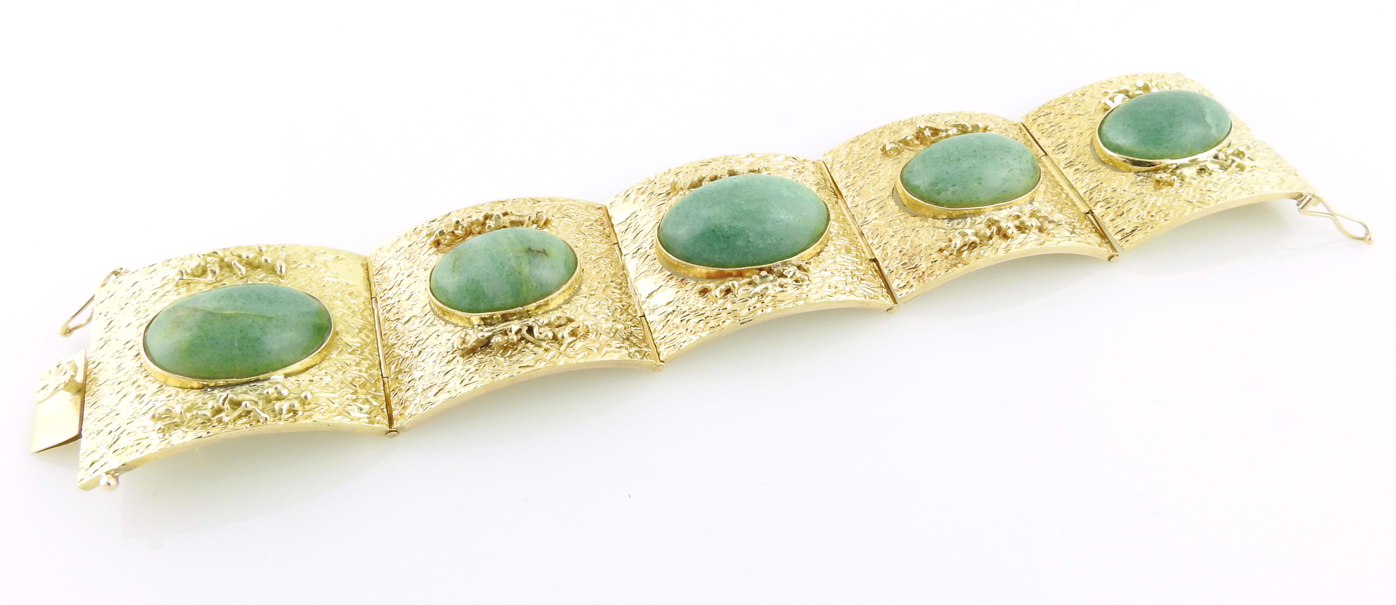 Oval Cut 18k Yellow Gold and Oval Jade Wide Panel Bracelet