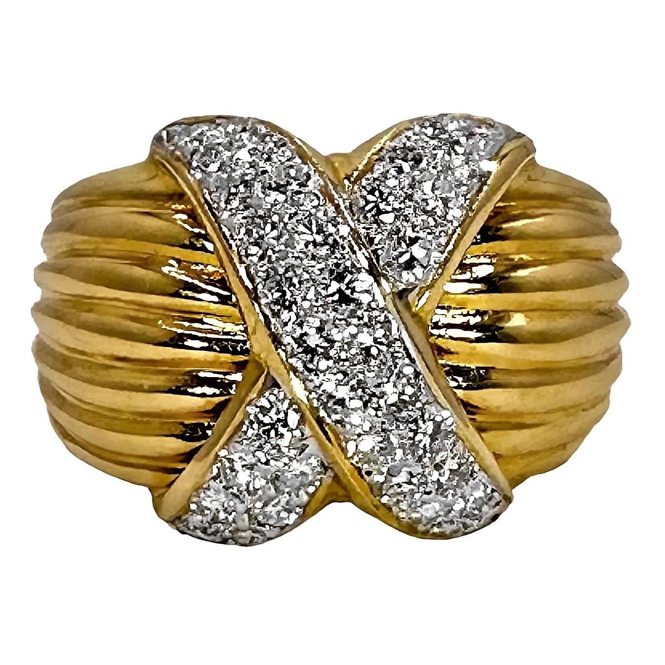 Women's 18k Yellow Gold and Pave Diamond X Style Ring For Sale