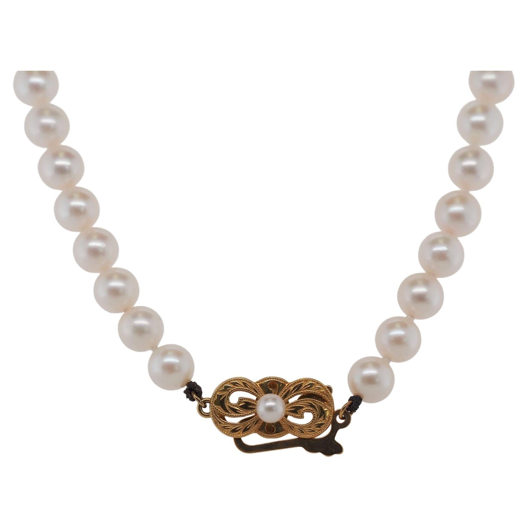 18k Yellow Gold and Pearl Necklace Strand with Certificate For Sale