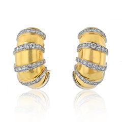 Orecchini a forma di gambero in oro giallo 18k e platino con diamante da 11,50 carati