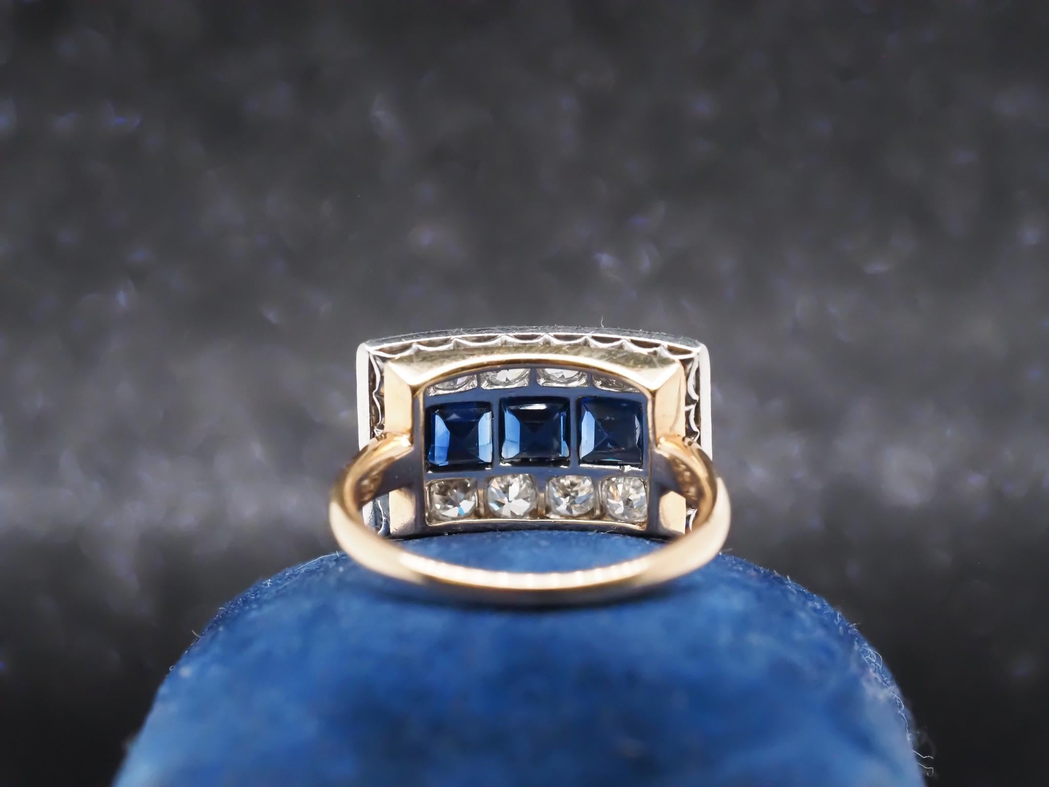 18K Yellow Gold and Platinum Old Mine Diamond and Natural Sapphire Ring In Good Condition In Hicksville, NY