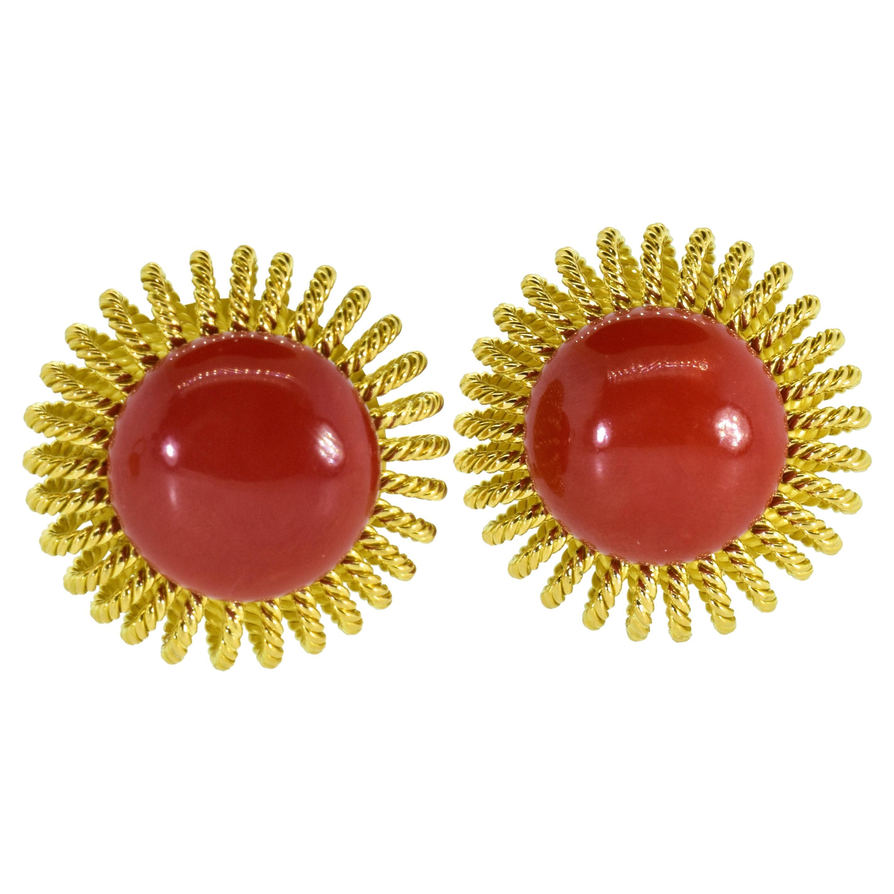 18K Yellow gold and Red OxBlood Mediterranean Coral vintage Earrings, c. 1950. For Sale