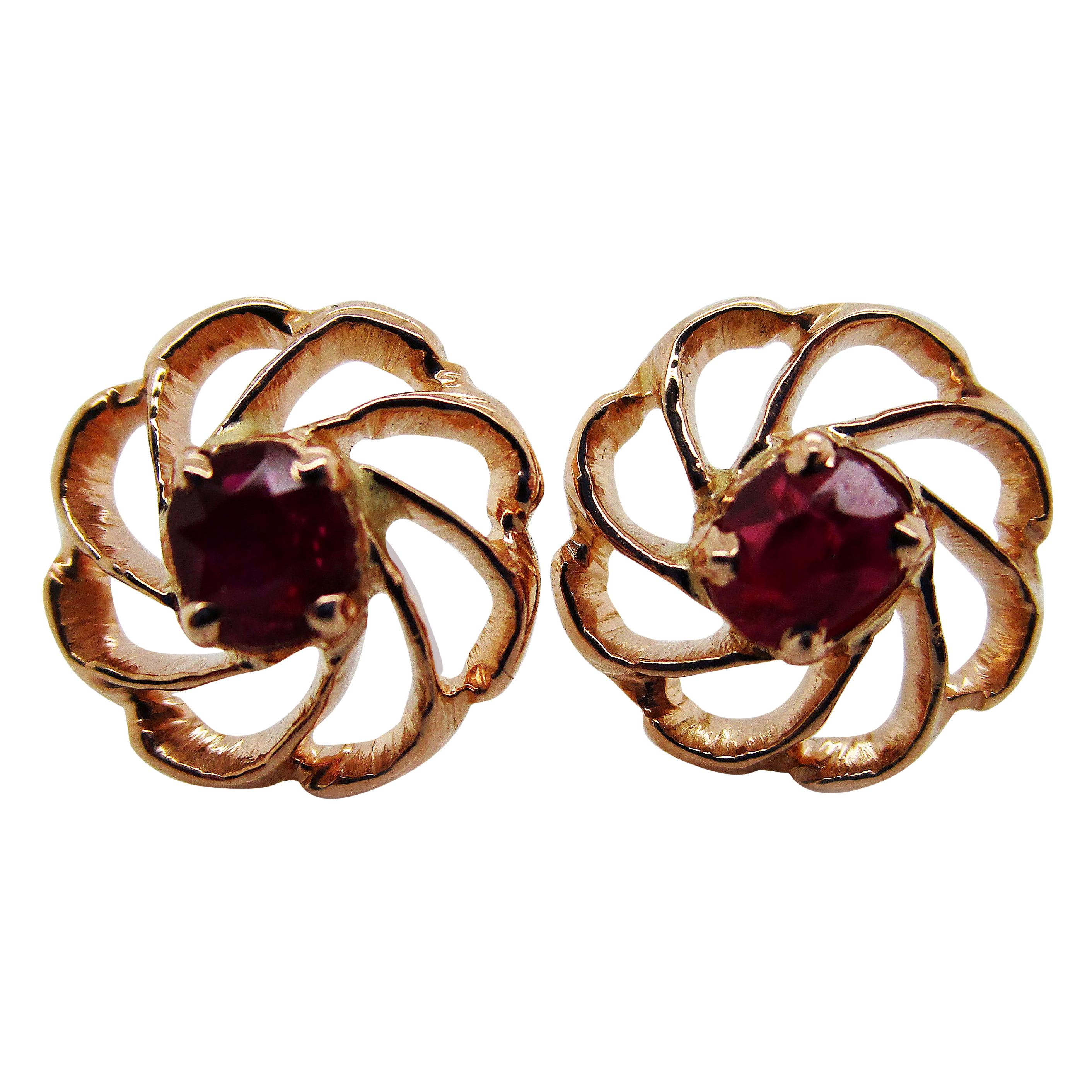18 Karat Yellow Gold and Red Ruby Stud Earrings