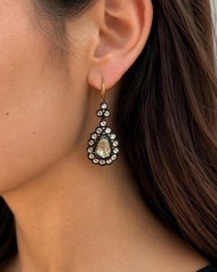 Ohrringe aus 18 Karat Gelbgold und Silber mit einem 6,22-Karat-Diamanten im Rosenschliff