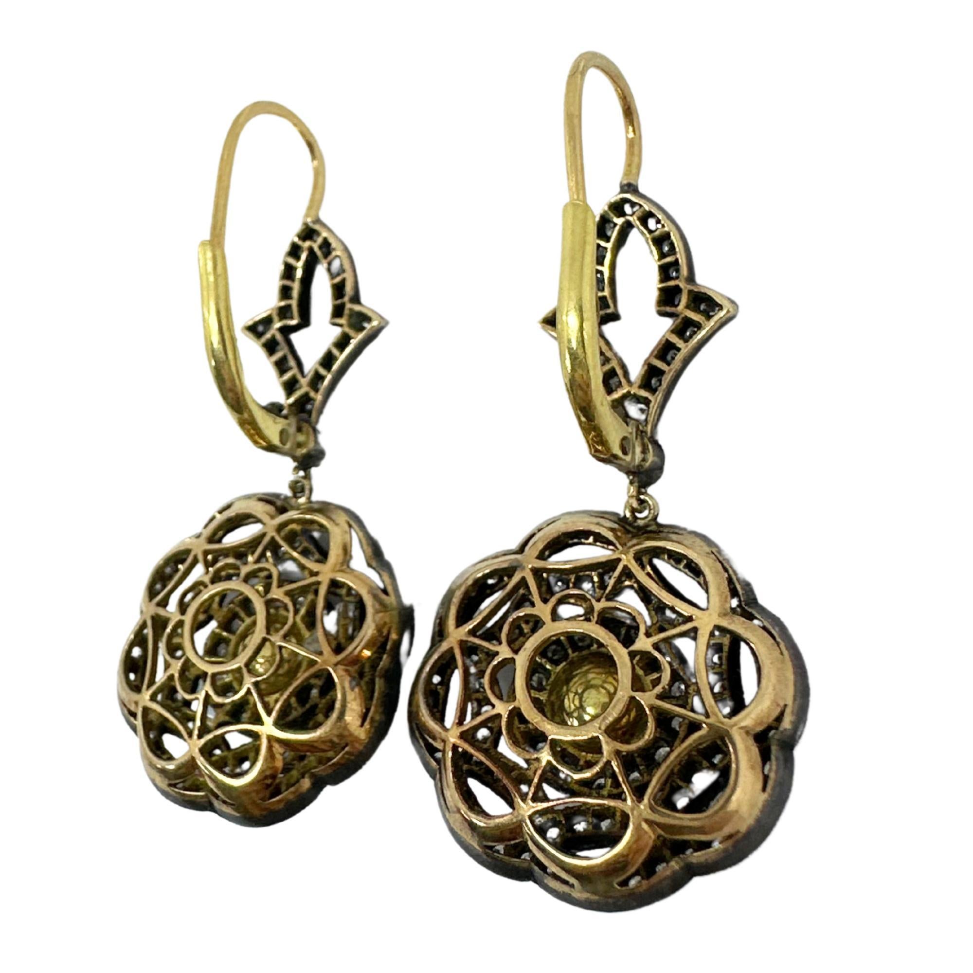 Pendientes de gota de diamante talla rosa superior de oro amarillo de 18 quilates y plata en venta 1