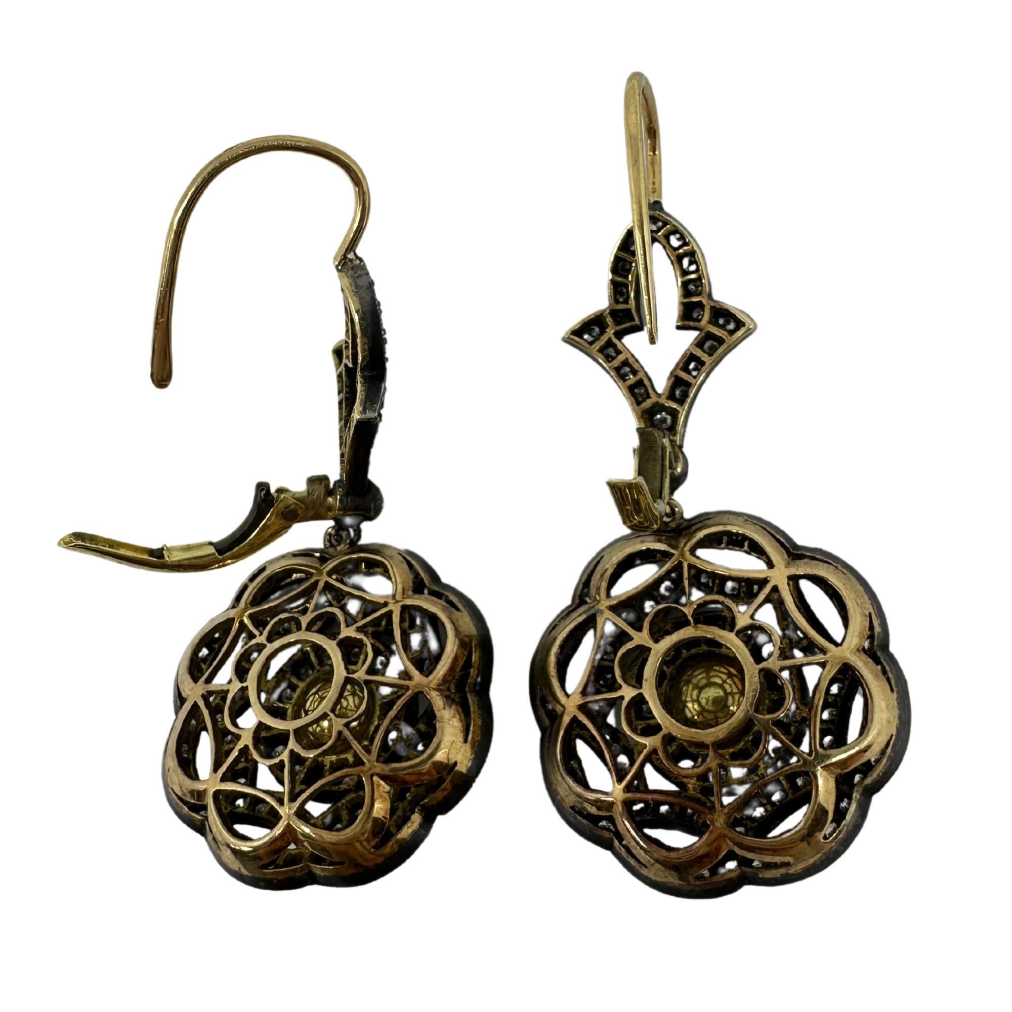 Pendientes de gota de diamante talla rosa superior de oro amarillo de 18 quilates y plata en venta 2
