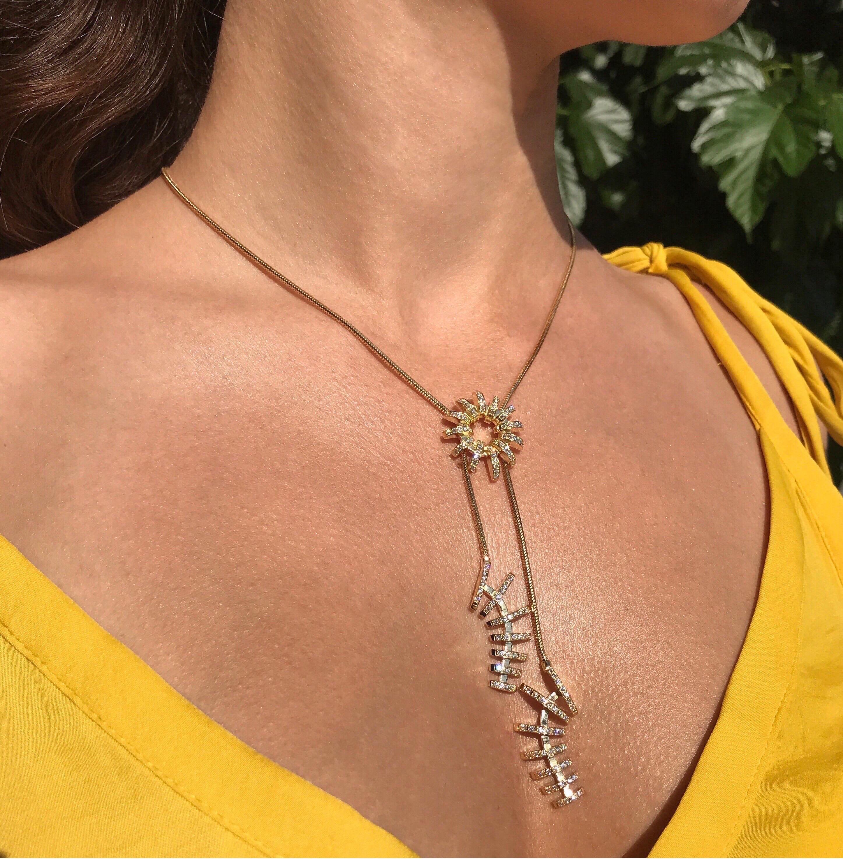 Maria Kotsoni- Zeitgenössische Sautoir-Halskette aus 18 Karat Gelbgold mit weißen Diamanten,  im Angebot 4