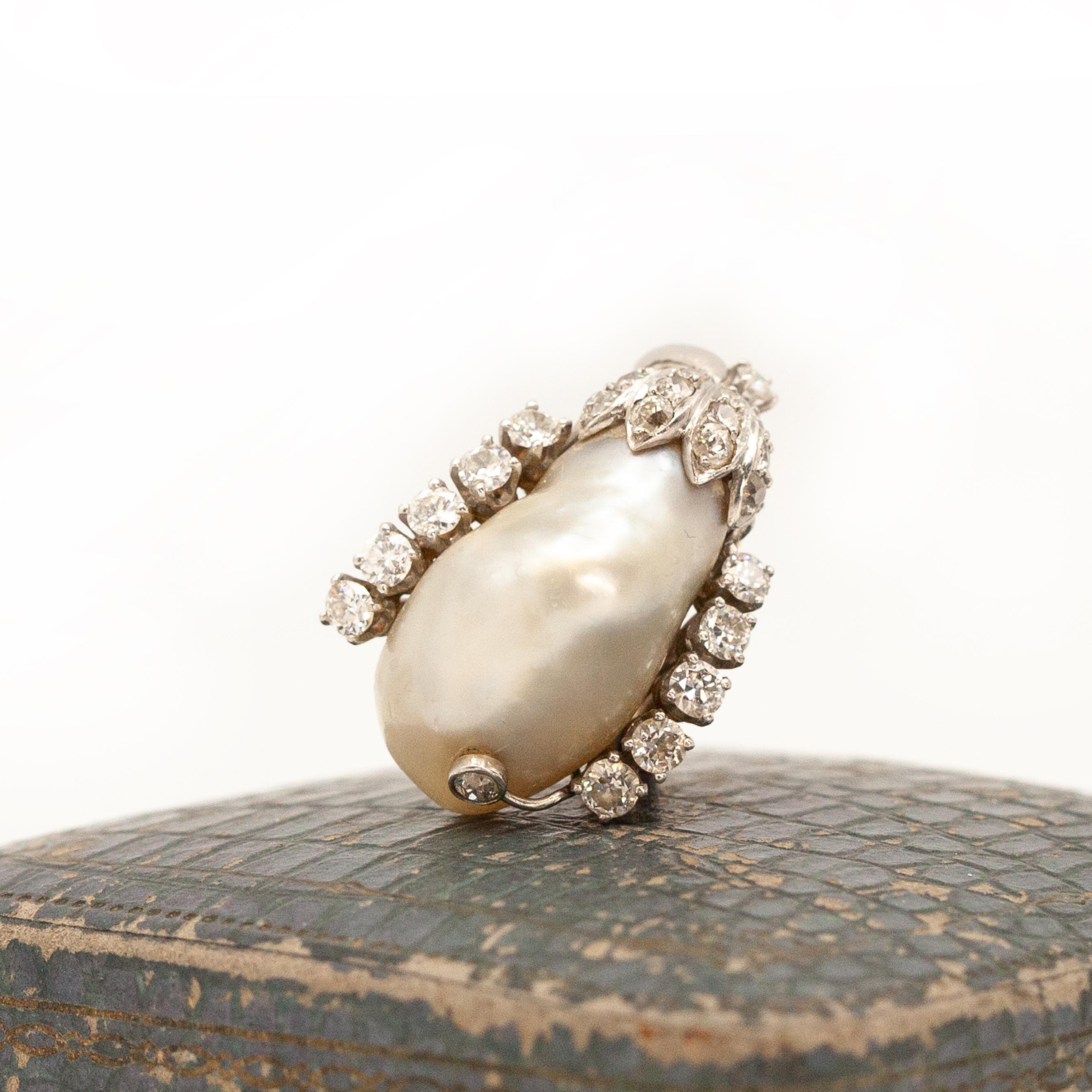 18K YG and WG GIA Certified Natural Pearl Diamond Ring For Sale 6