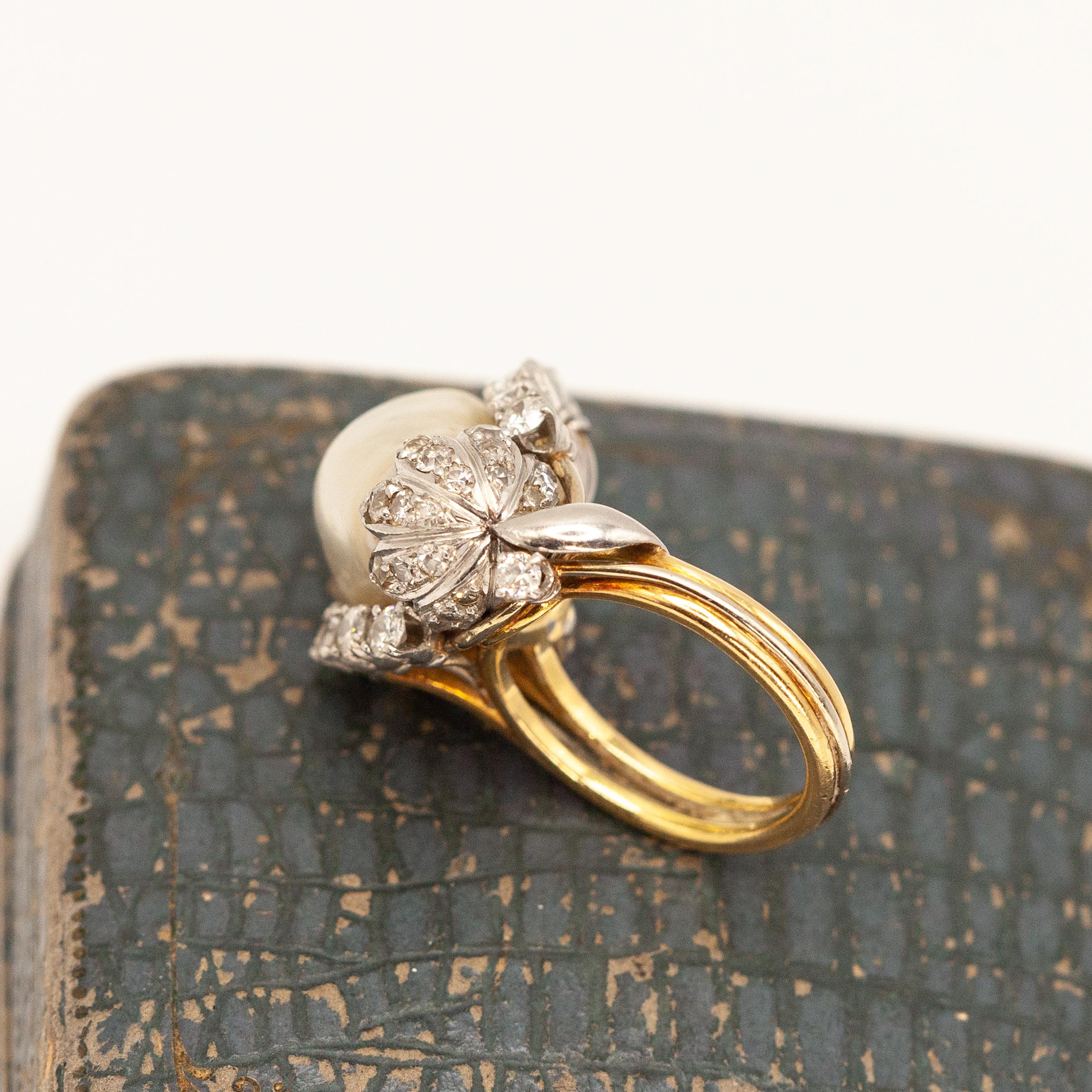 Women's or Men's 18K YG and WG GIA Certified Natural Pearl Diamond Ring For Sale